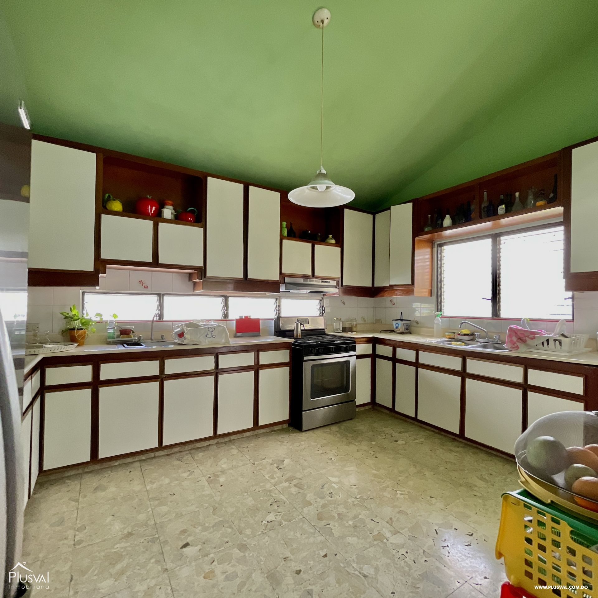 Casa en Venta en Los Ríos, Grandes Espacios, patio y Jardín 215360