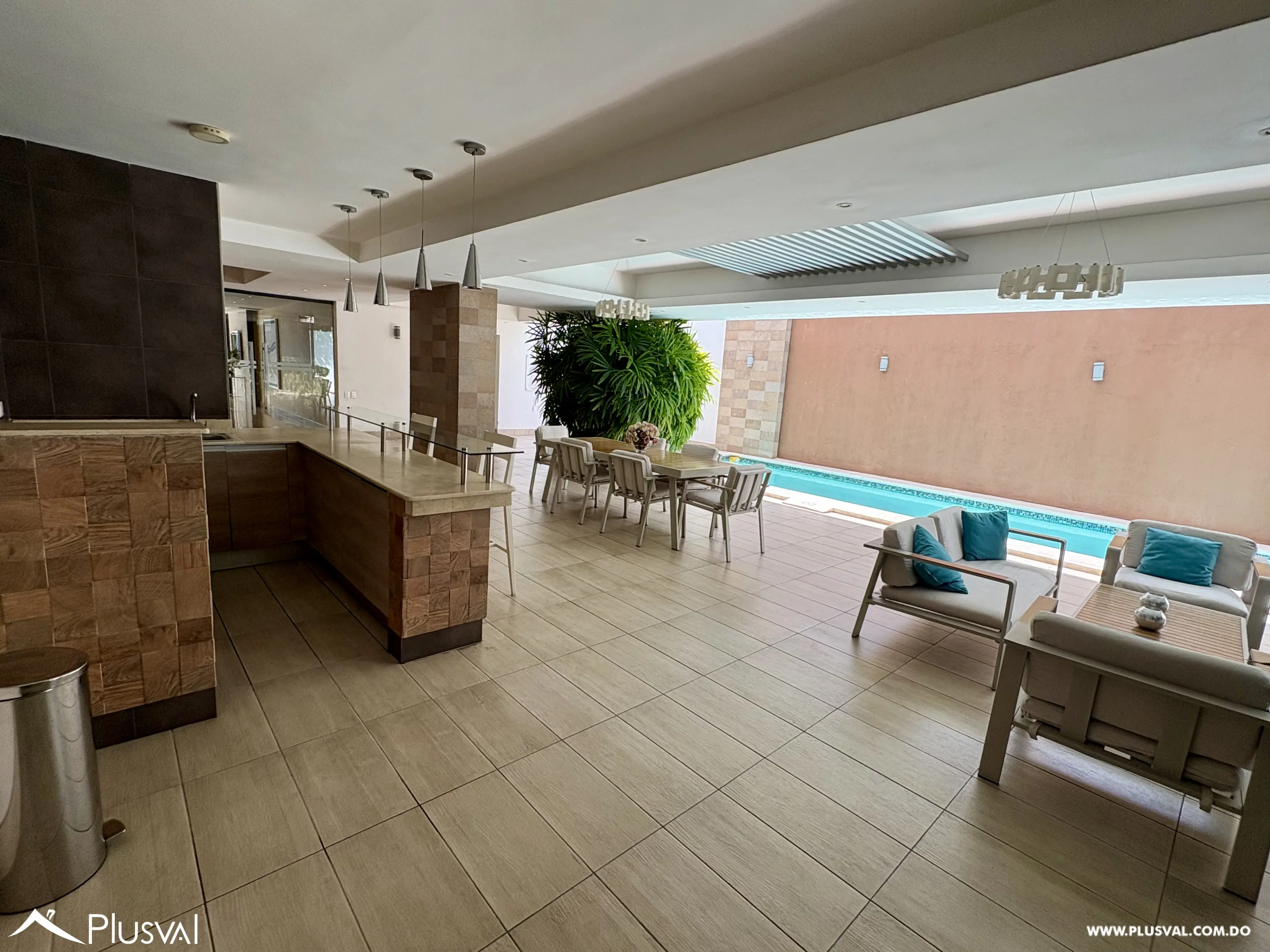 Apartamento en alquiler amueblado de 3 habitaciones y 3.5 baños en Piantini 467350