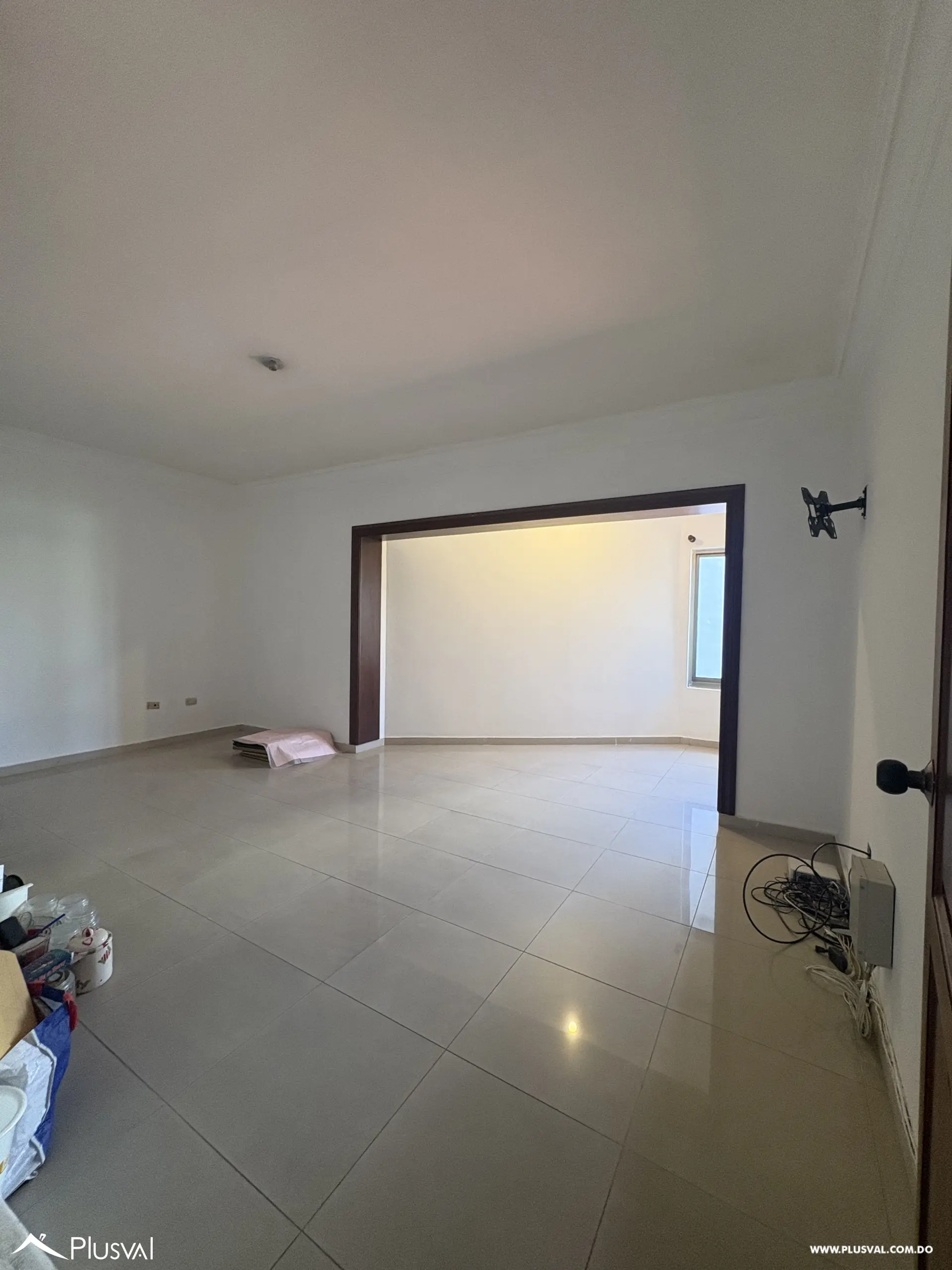 Apartamento en venta con amplia cocina en  Evaristo Morales 510871