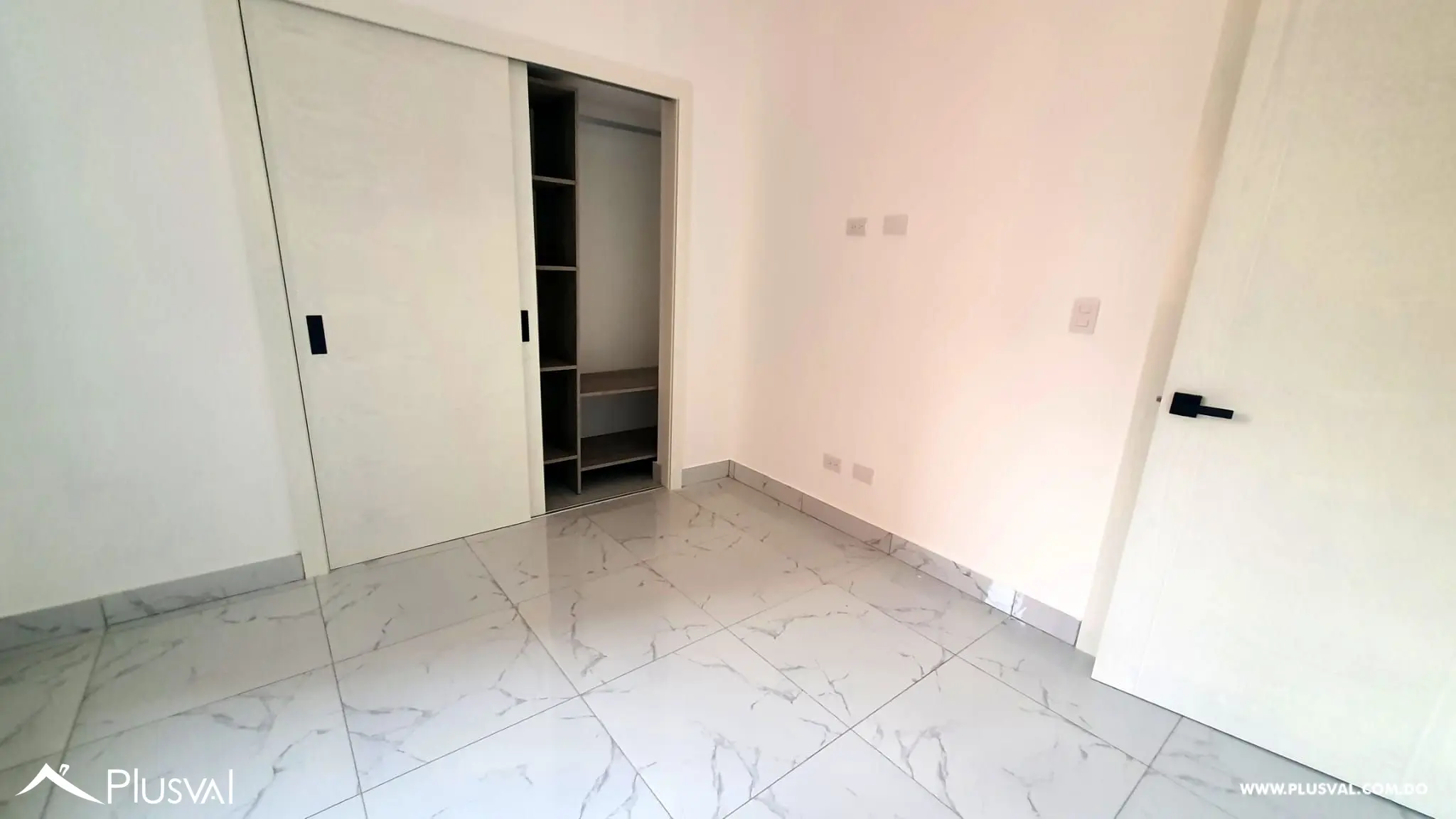 Apartamento en renta en Evaristo Morales 525233
