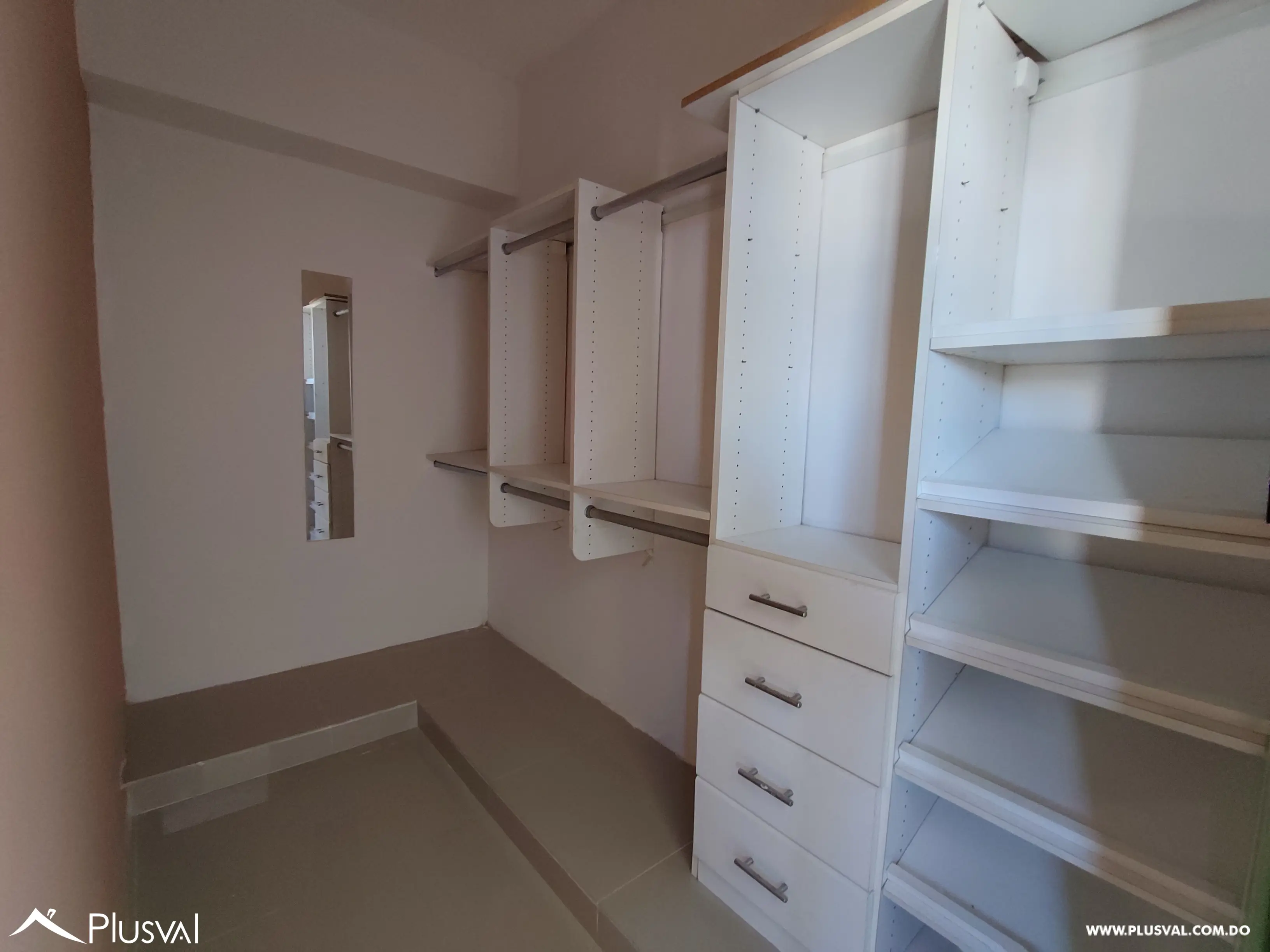 Apartamento de 2 habitaciones en Venta en Naco  con 1 Terraza de 70 metros. 521253