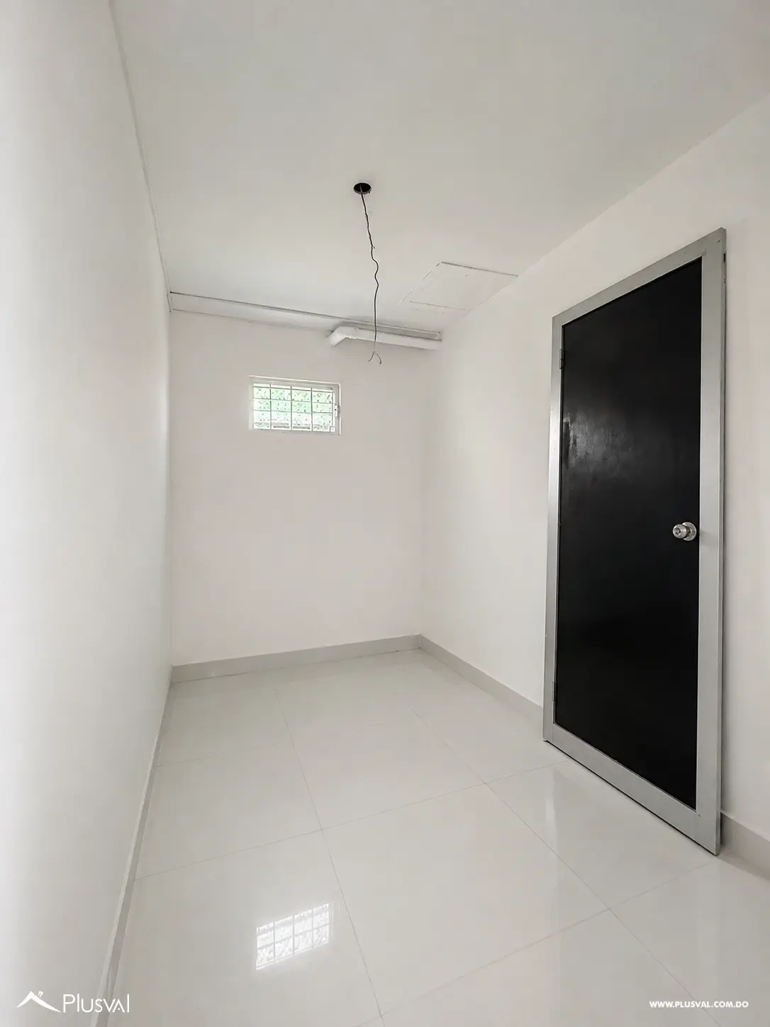Alquilo Excelente Local Comercial en 2do Nivel en el Vergel 524559