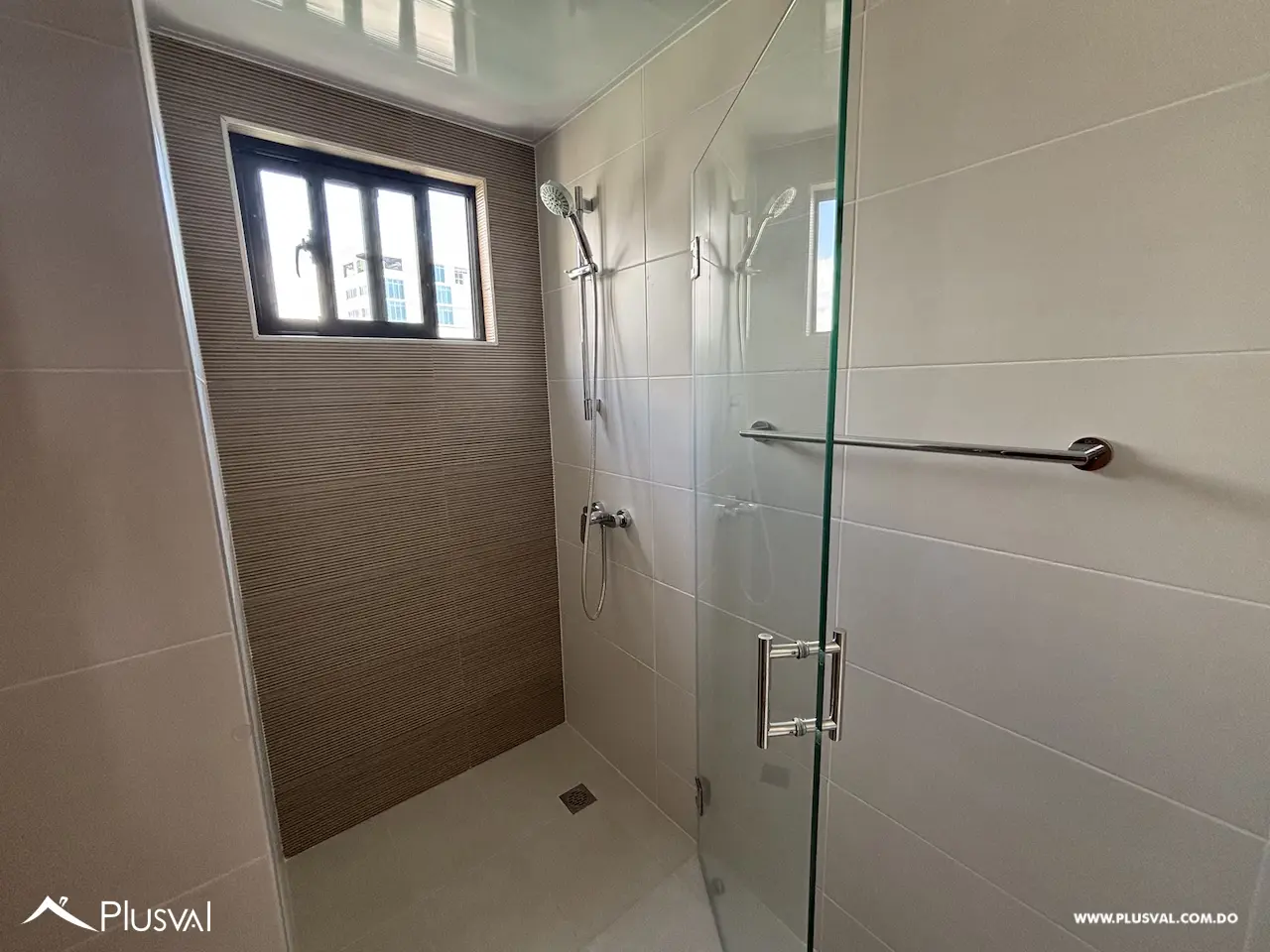 Apartamento en alquiler en Evaristo Morales 492842