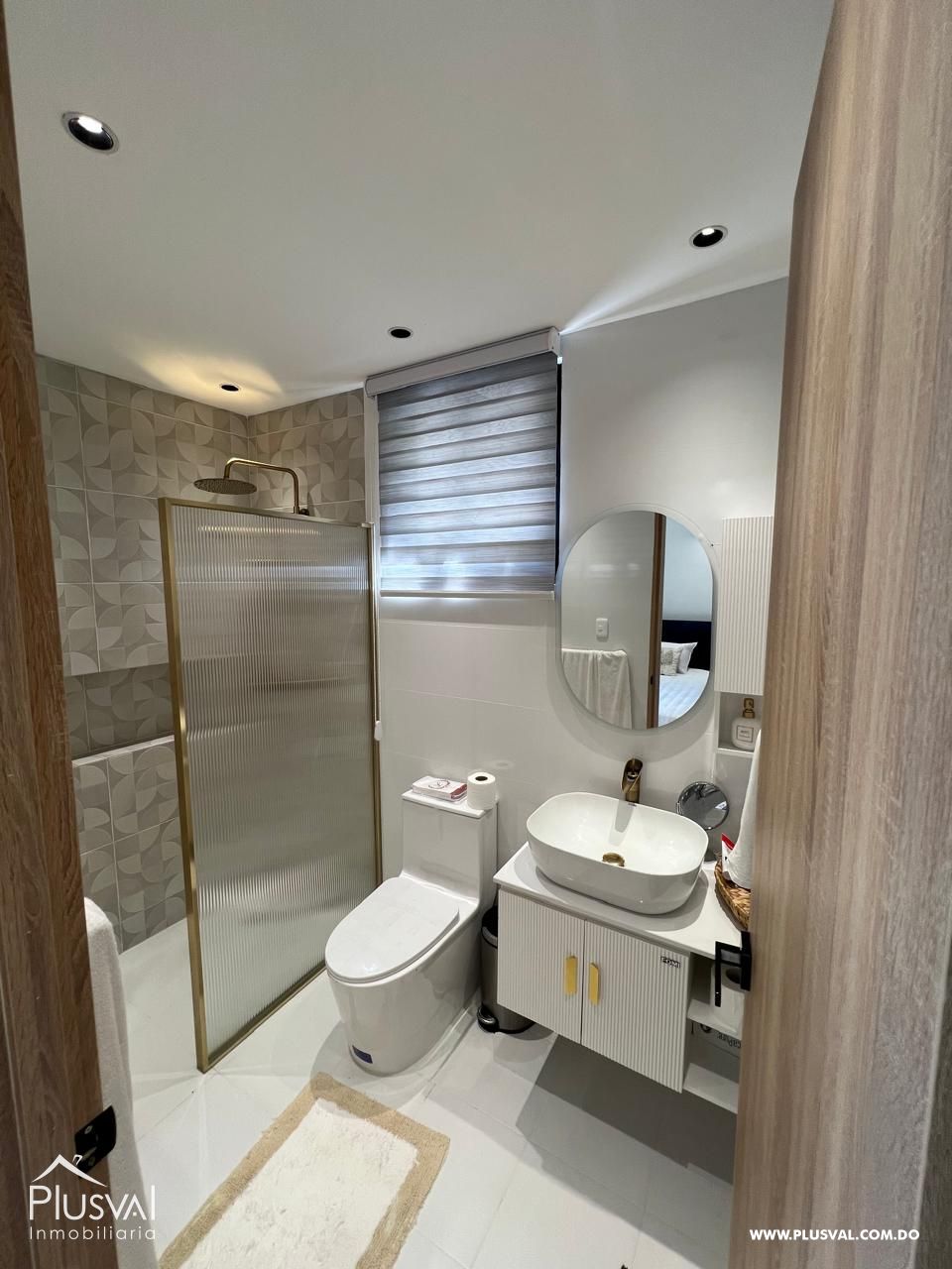 Casa de dos niveles amueblada con piscina en venta 497454