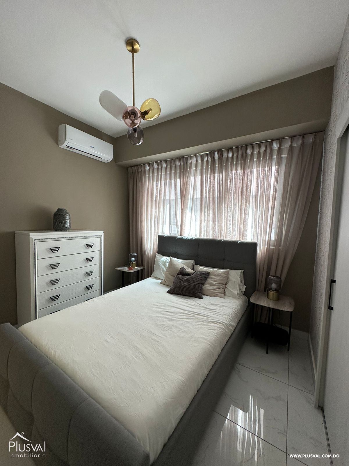 Apartamento de 2 habitaciones  en venta en Evaristo Morales 271974