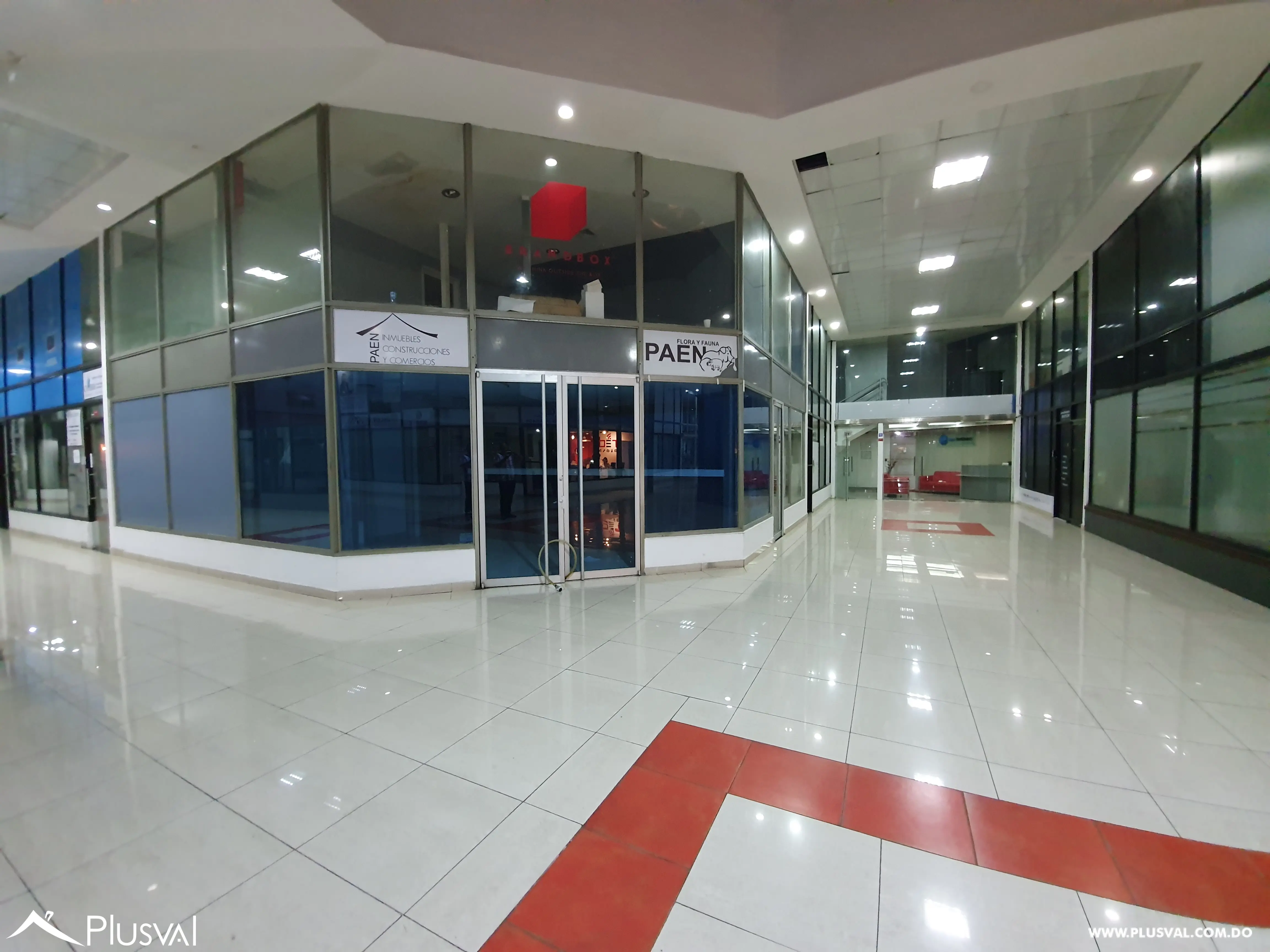 Alquiler de oficinas en Piantini con Vista al Mar y Abundantes Parqueos 482238