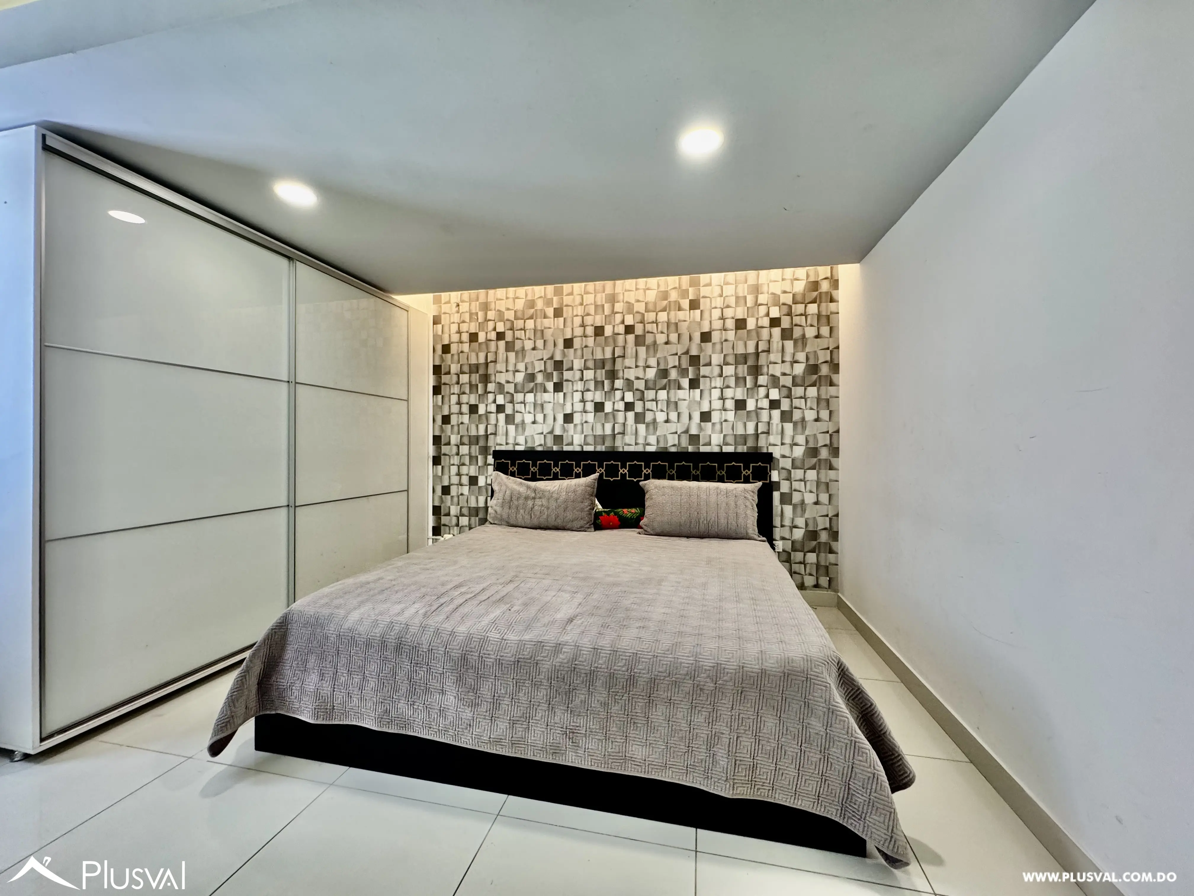 Vendo Hermoso Apartamento en Evaristo Morales 483518