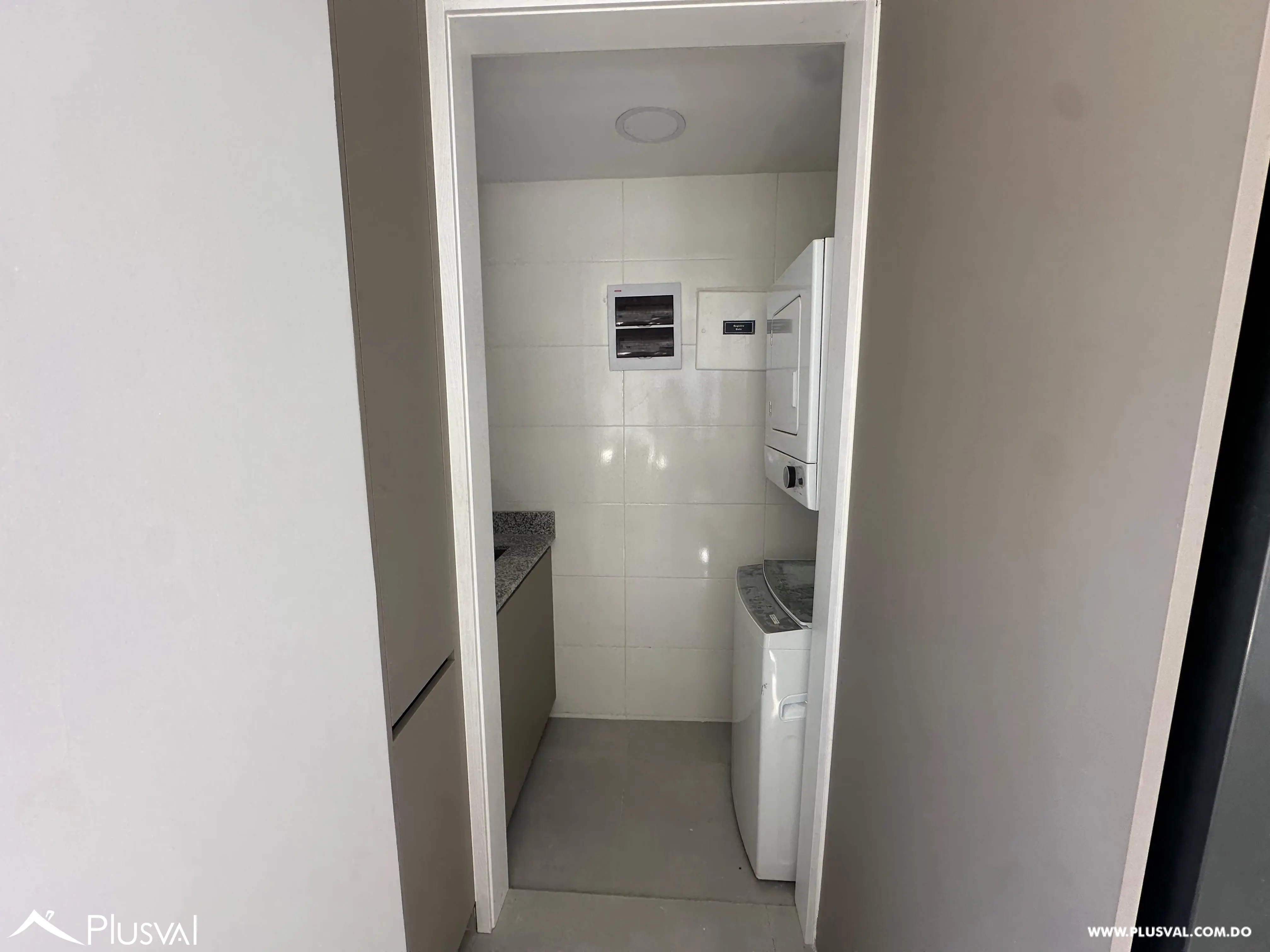 Apartamento de 1 habitación en alquiler en Evaristo Morales 484046