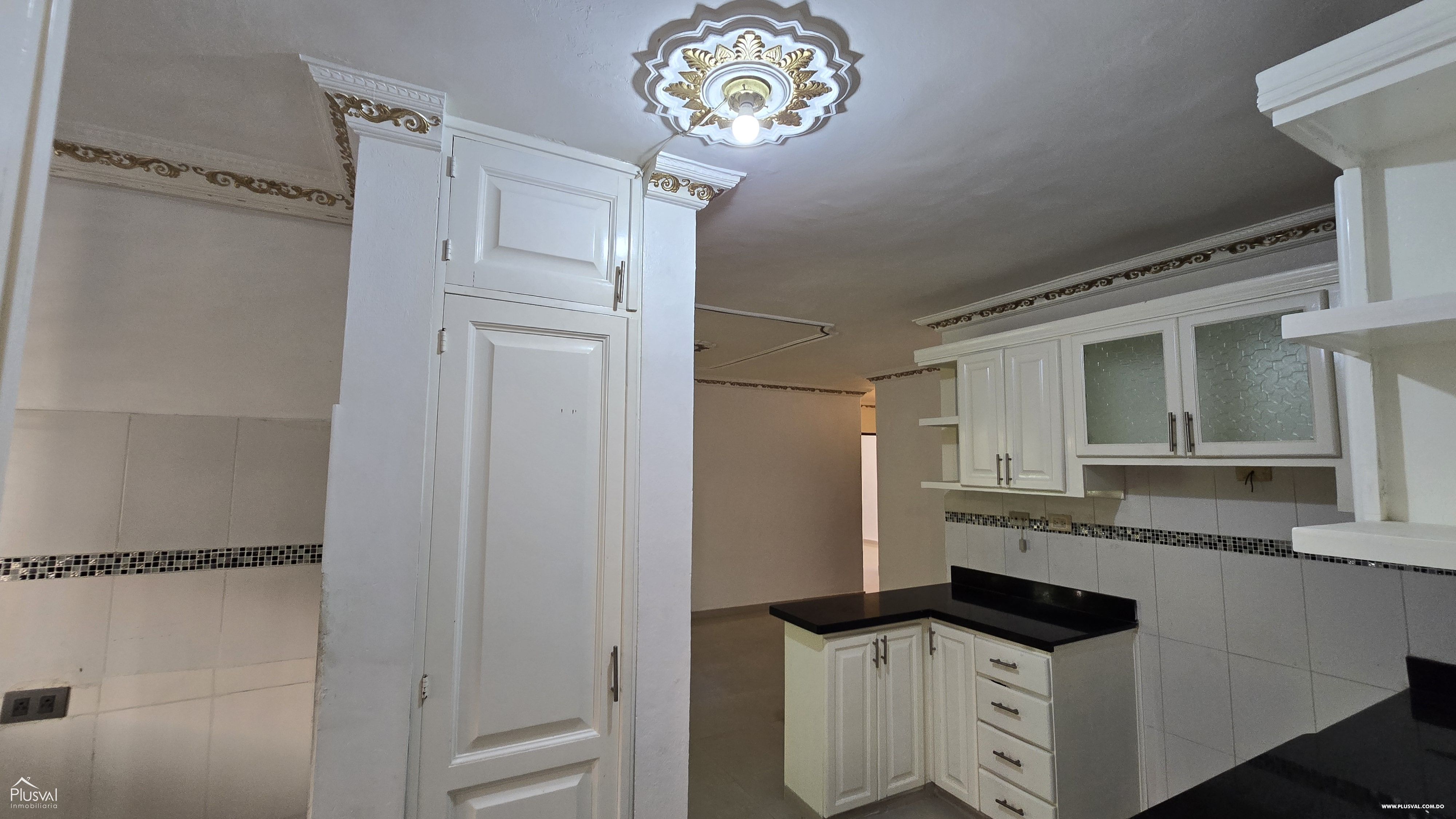 Buscas para vivir un apartamento amplio en una zona tranquila? Esta es tu oportunidad. 459426