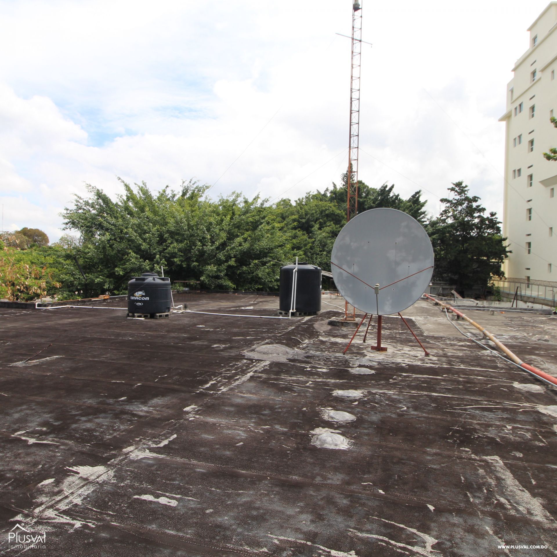 Amplio terreno en venta  ubicado en la Máximo Gómez . 209989