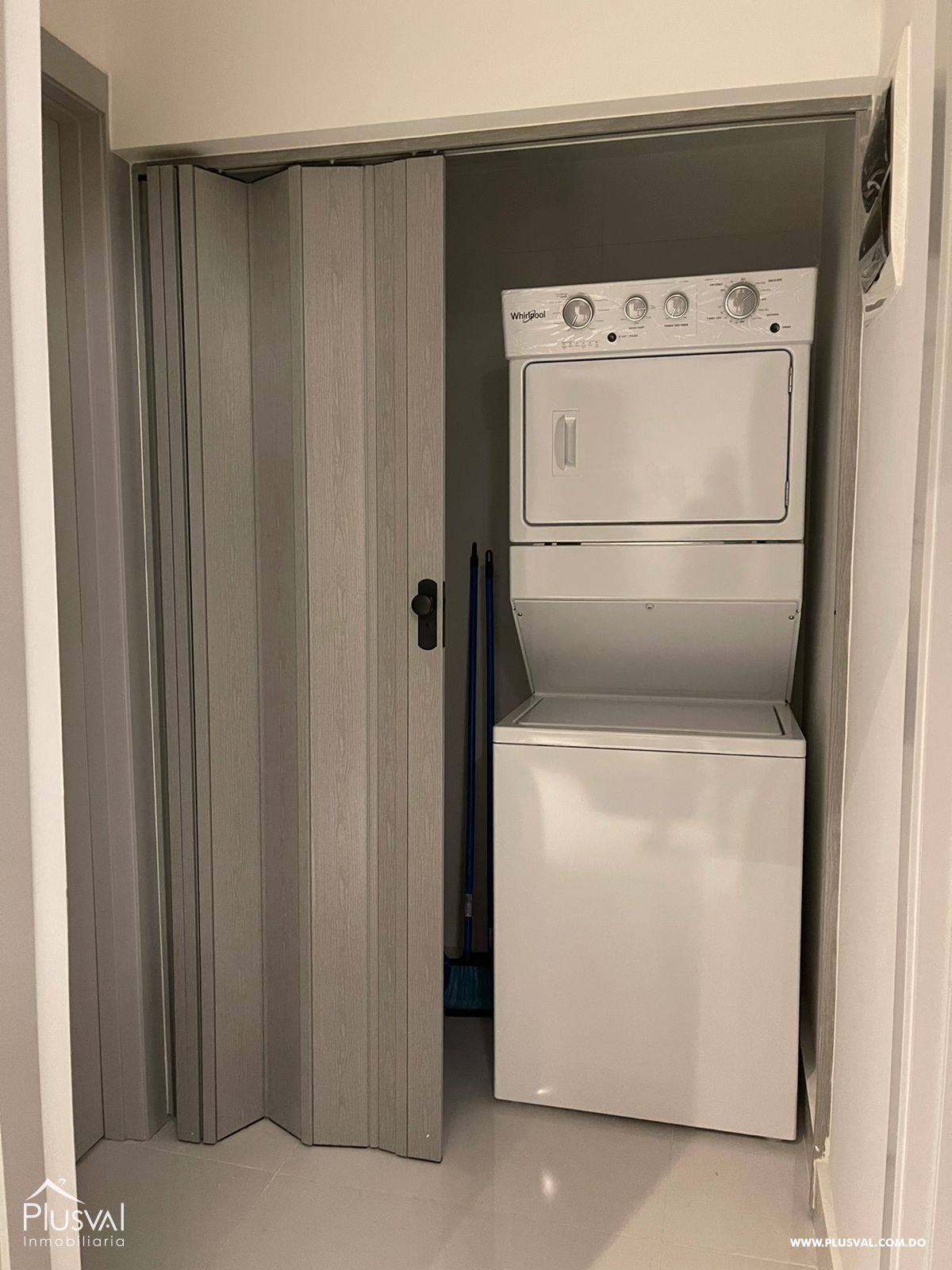 Apartamento de 1 habitación en alquiler + estudio amueblado en Piantini 289493