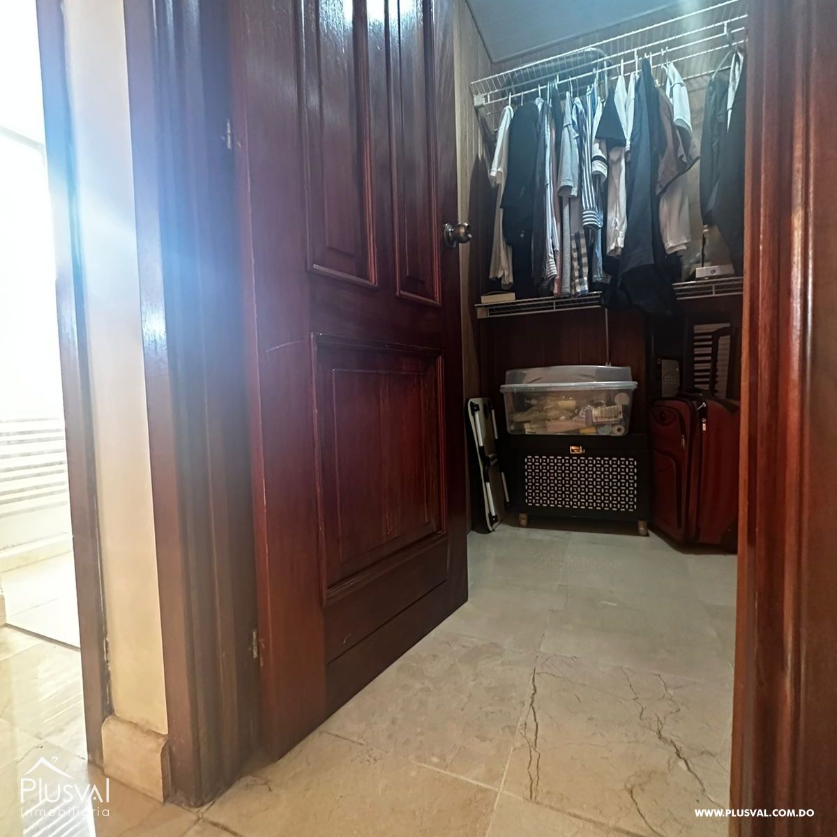 Hermoso y amplio apartamento en La Esperilla, cerca de comodidades, educación y accesos principales. 383698