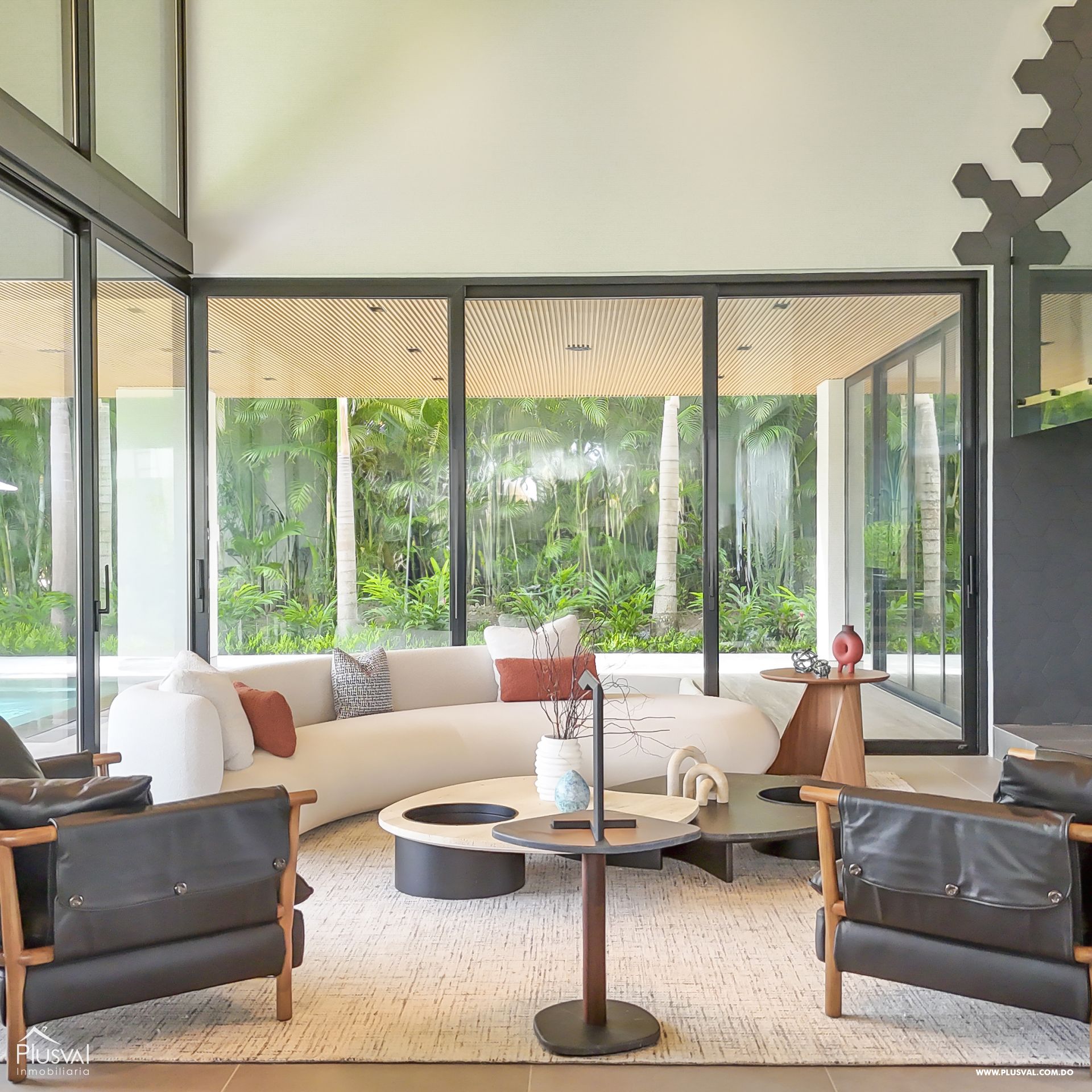 Modern Luxury Villa in Hacienda on sale, Punta Cana Resort. 370633
