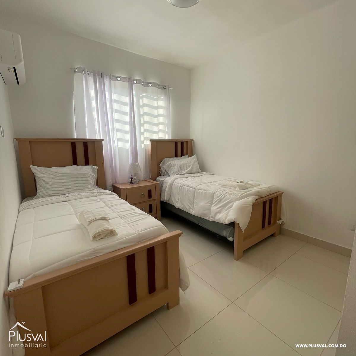 Apartamento amueblado en cuarto piso, con 76.18 m2 en terraza de techo 424388