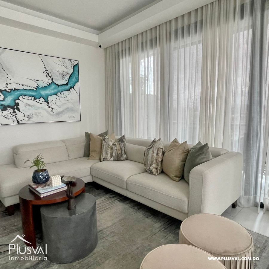 Amplio apartamento en alquiler ubicado en zona privilegiada de Santiago. 257781