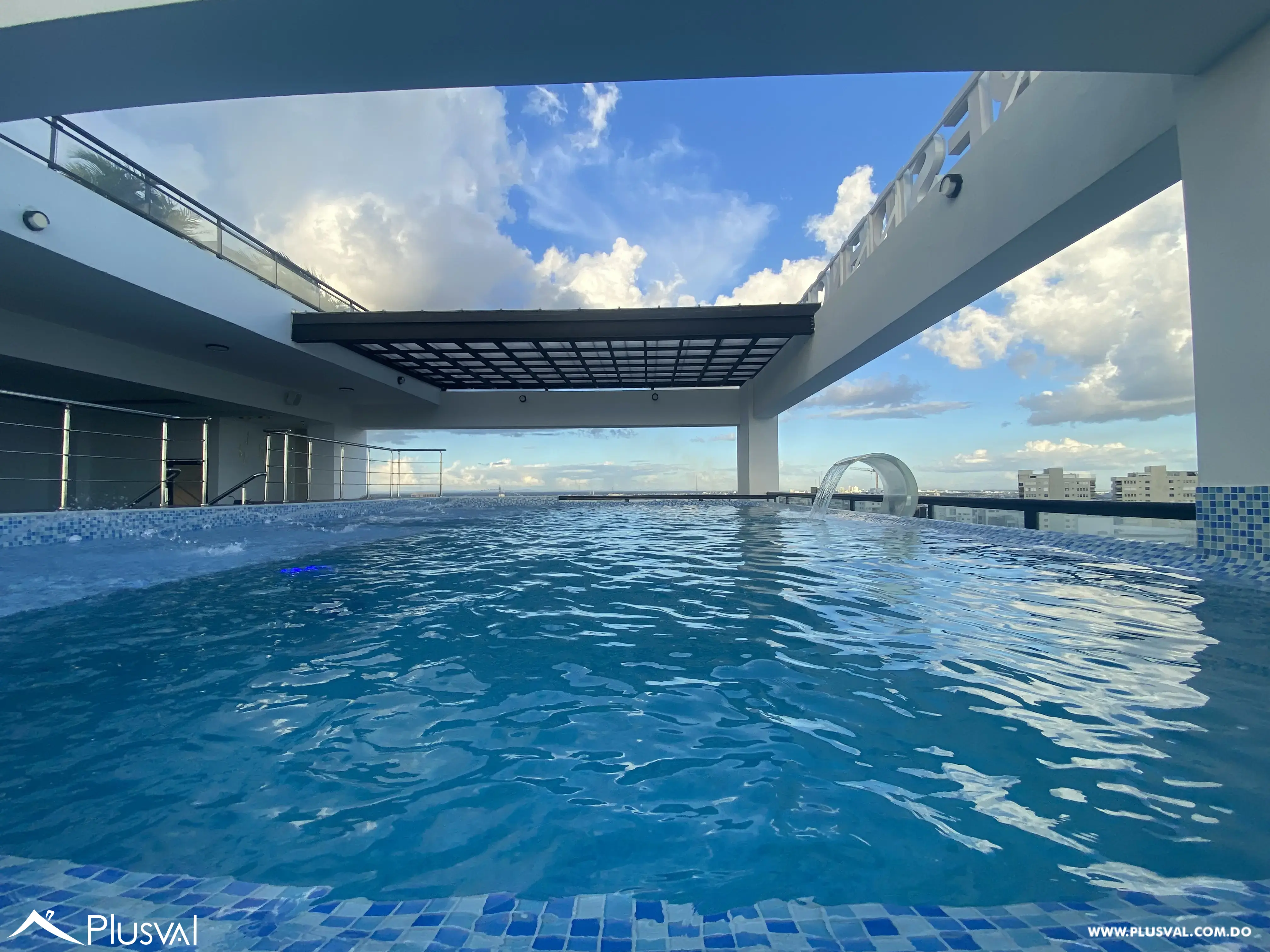 Apartamento Nuevo en Torre Moderna en La Esperilla, Piso Alto con Gran Balcón y Vistas al Mar 493502