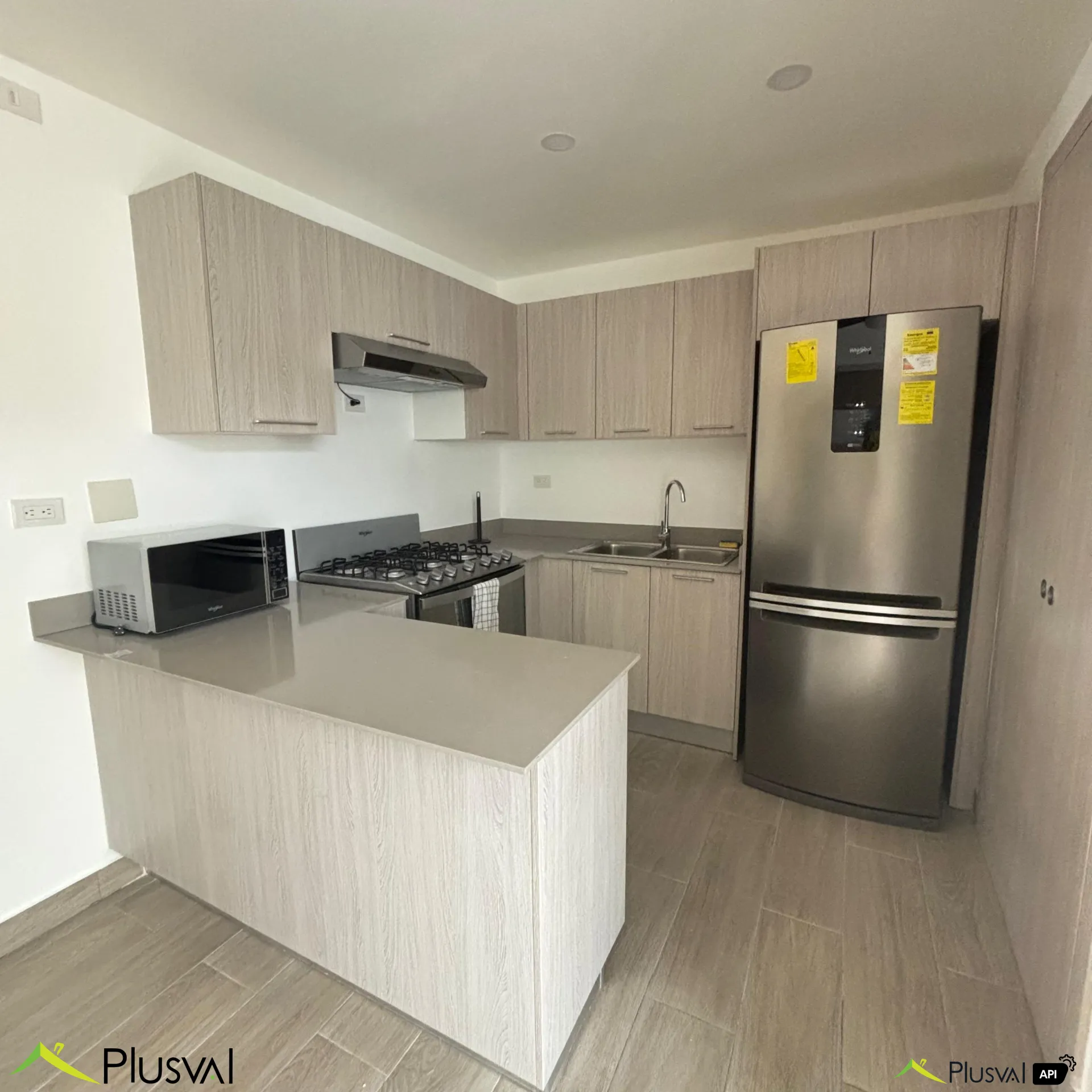 Se vende acogedora casa amueblada con acceso a playa, ubicado en comunidad cerrada 435155