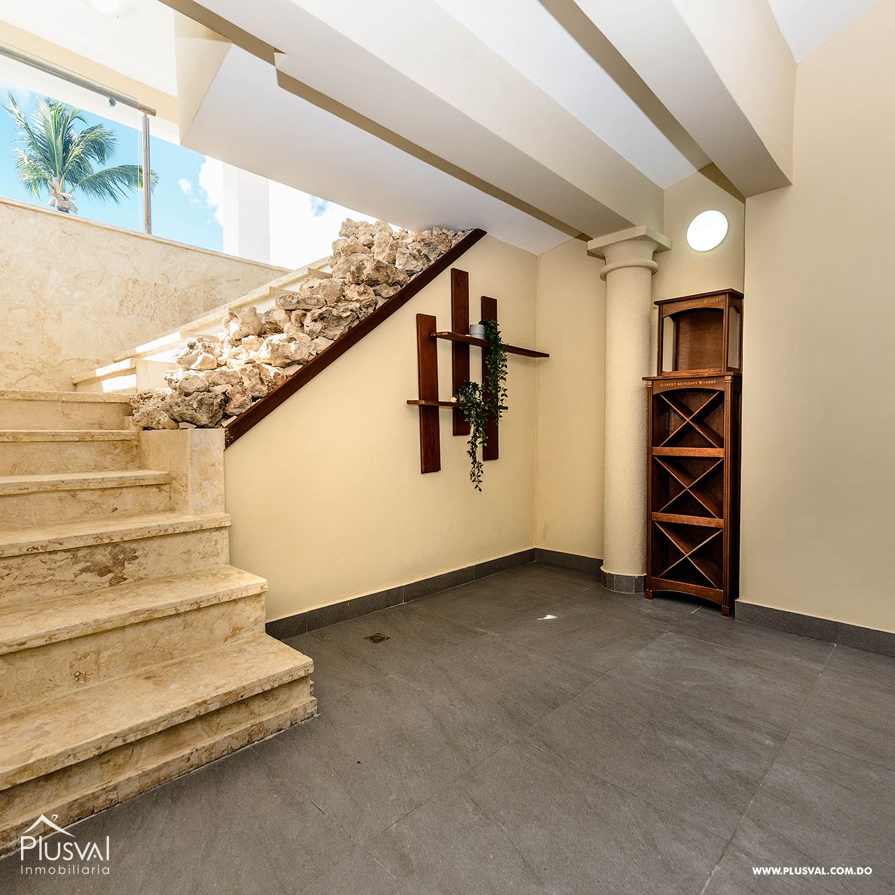 Penthouse de 3 pisos cerca de la playa en Los Corales, Punta Cana 436893