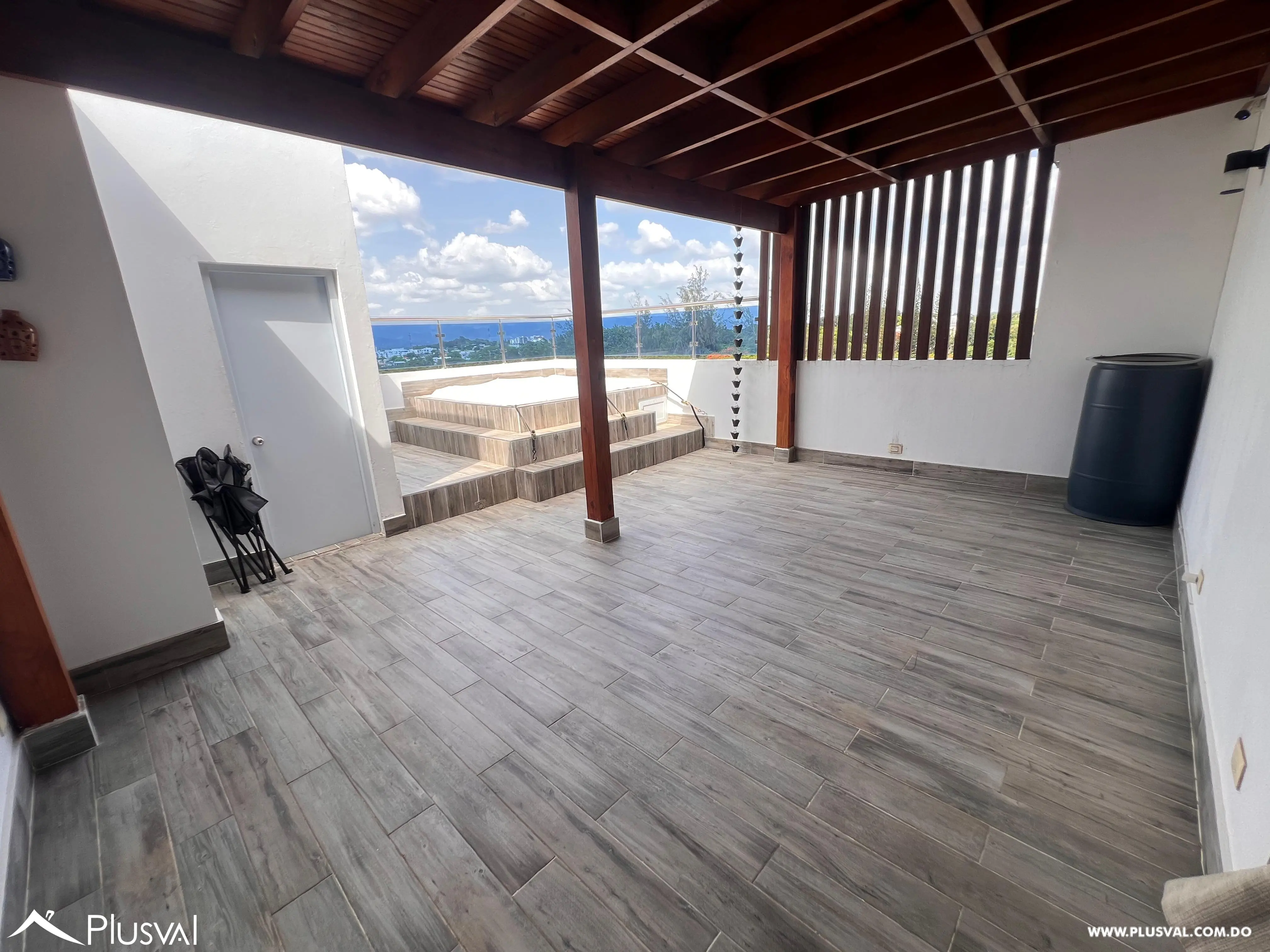 Apartamento tipo Pent-house en venta en la Urbanización Thomen con vistas impresionantes 522771