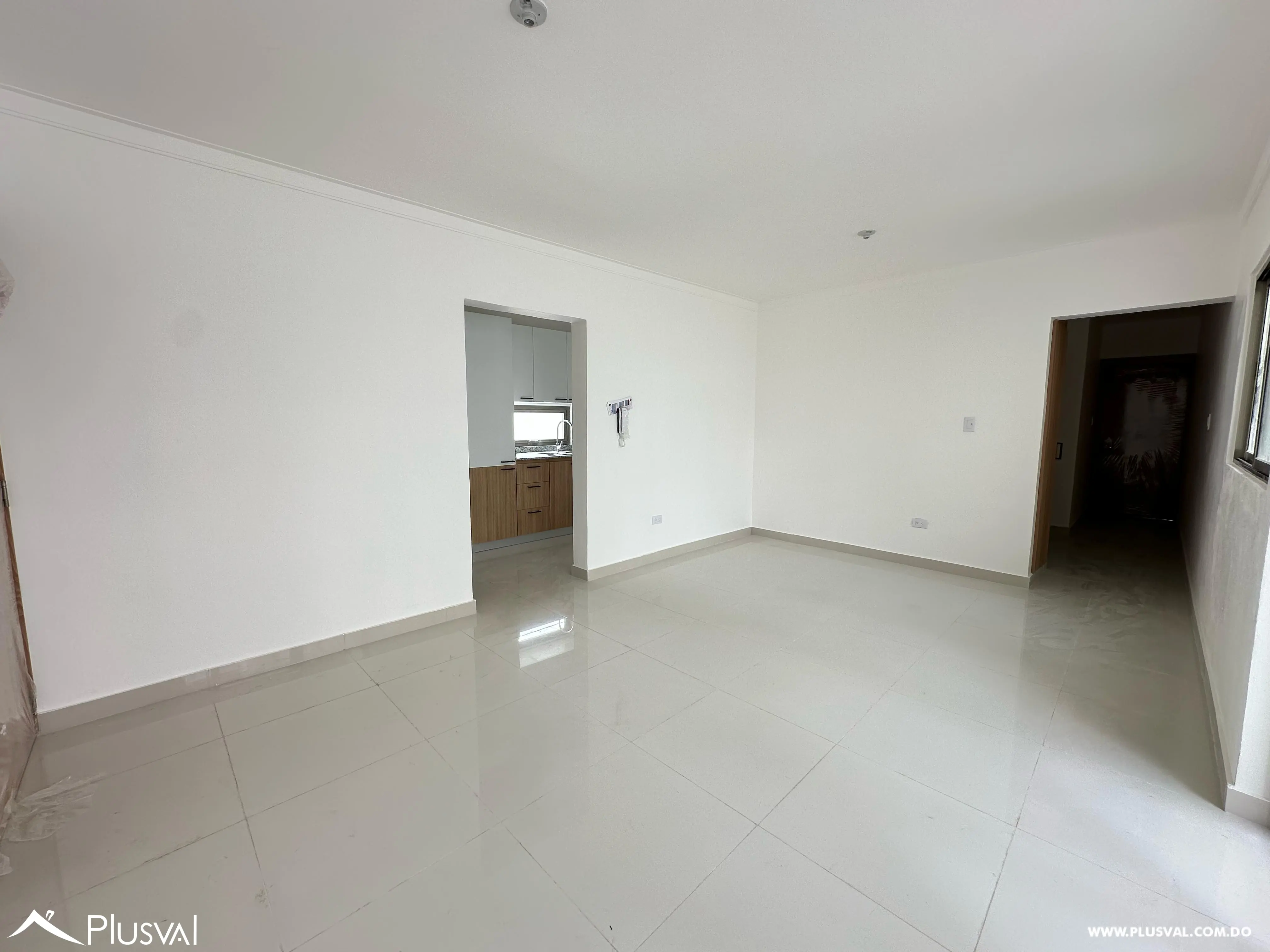 Apartamentos en venta de 2 y 3 habitaciones con patio y terraza 465598
