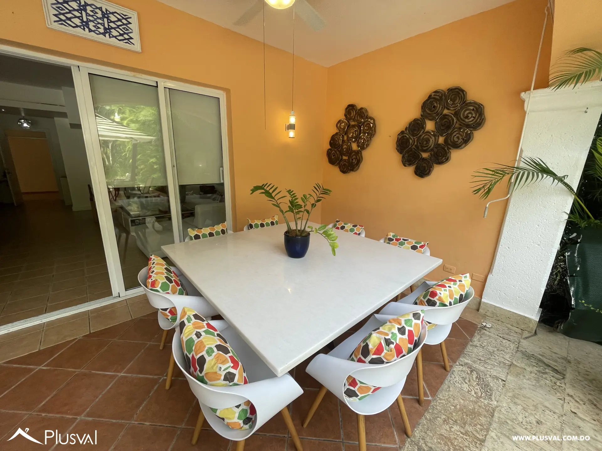 Townhouse amueblado en Metro Country Club – Listo para vivirlo 473755
