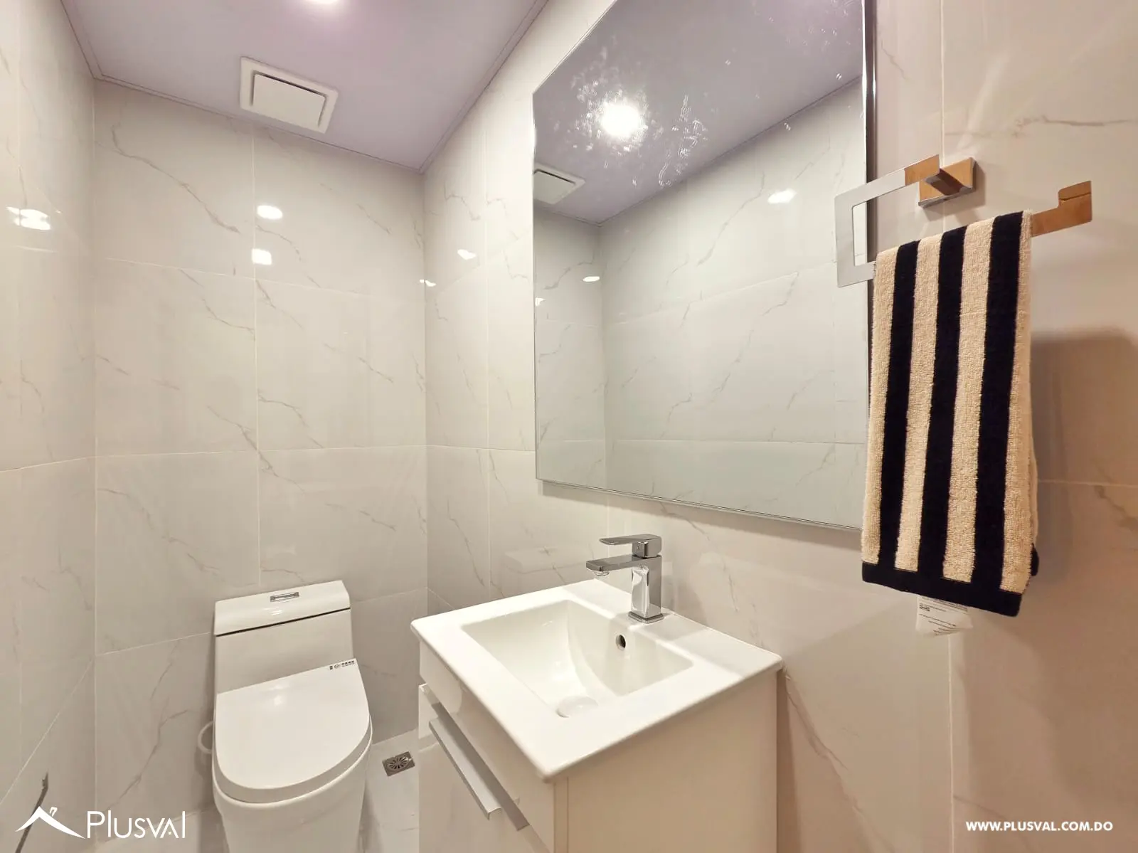 Moderno Apartamento Torre de Lujo en Naco - Confort y Exclusividad 478131