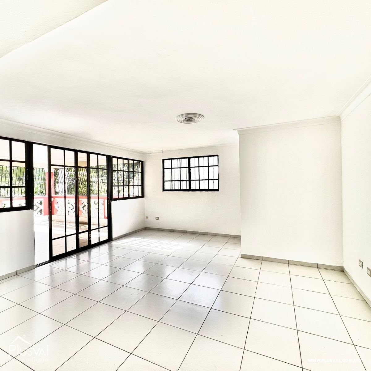 Casa de 2 niveles en Venta en lugar Céntrico 345246