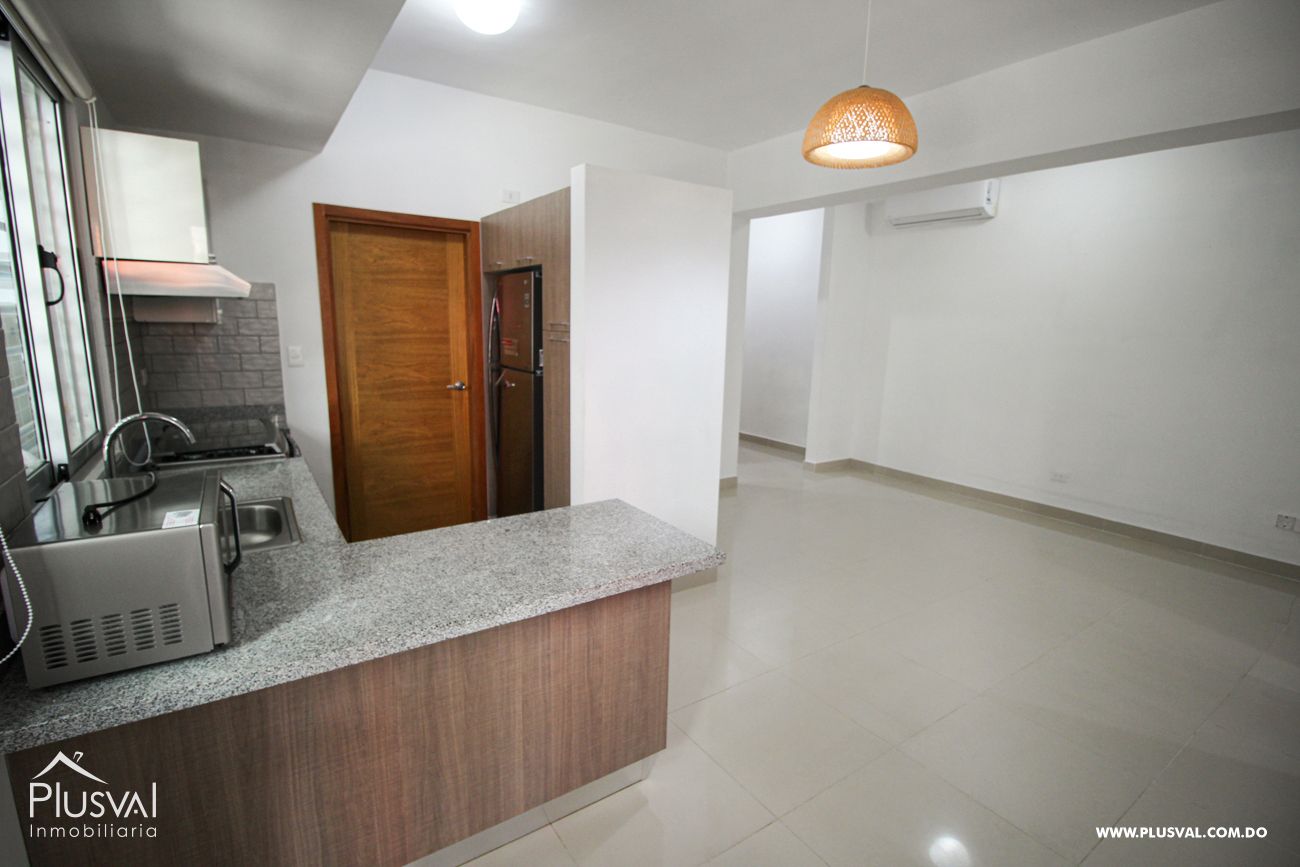 Apartamento en Alquiler Evaristo Morales con Línea Blanca 209399