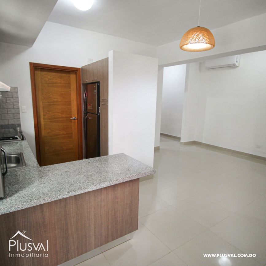 Apartamento en Alquiler Evaristo Morales con Línea Blanca 209399