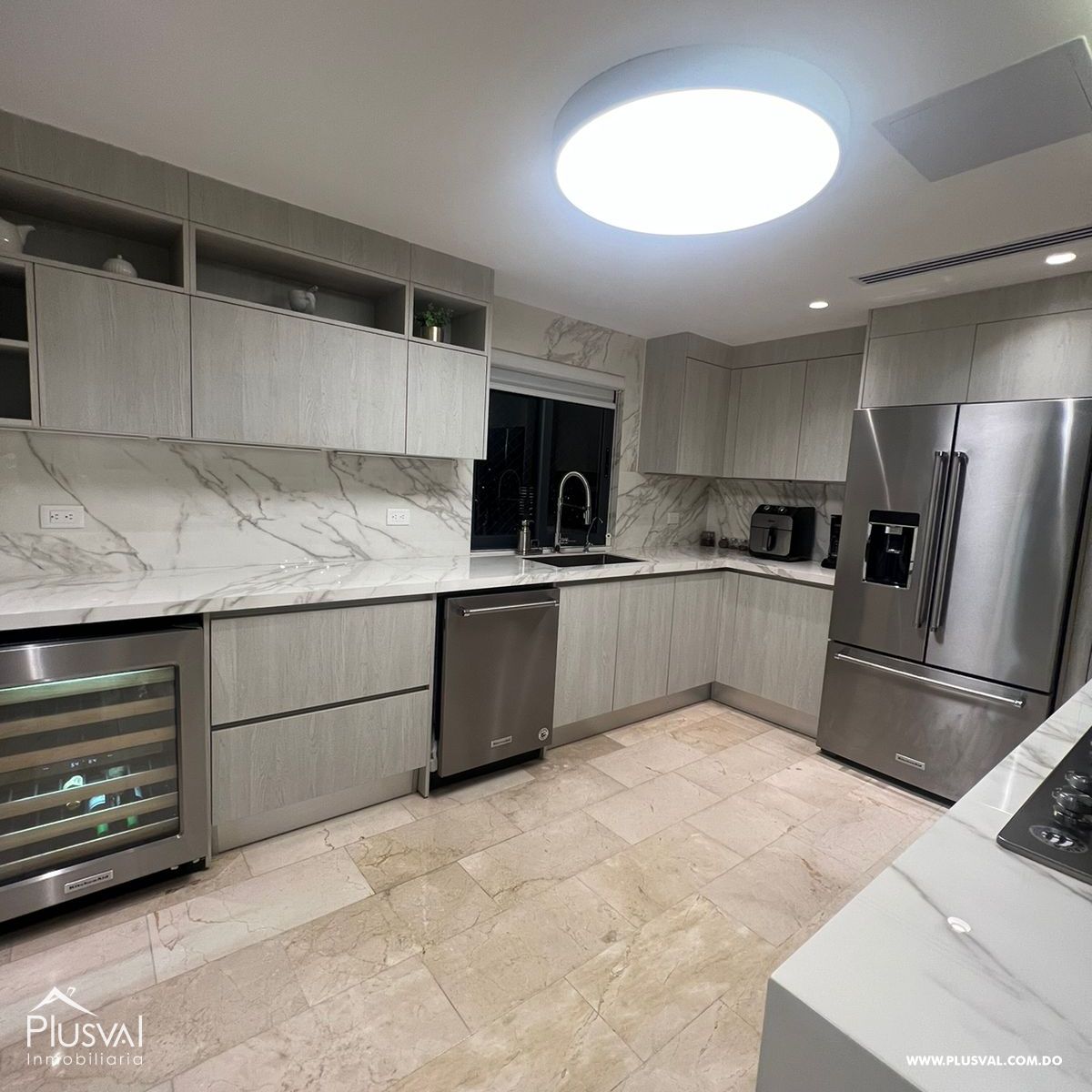 Apartamento Amueblado en Venta con espectacular  Vista al mar en Alma Rosa 313891