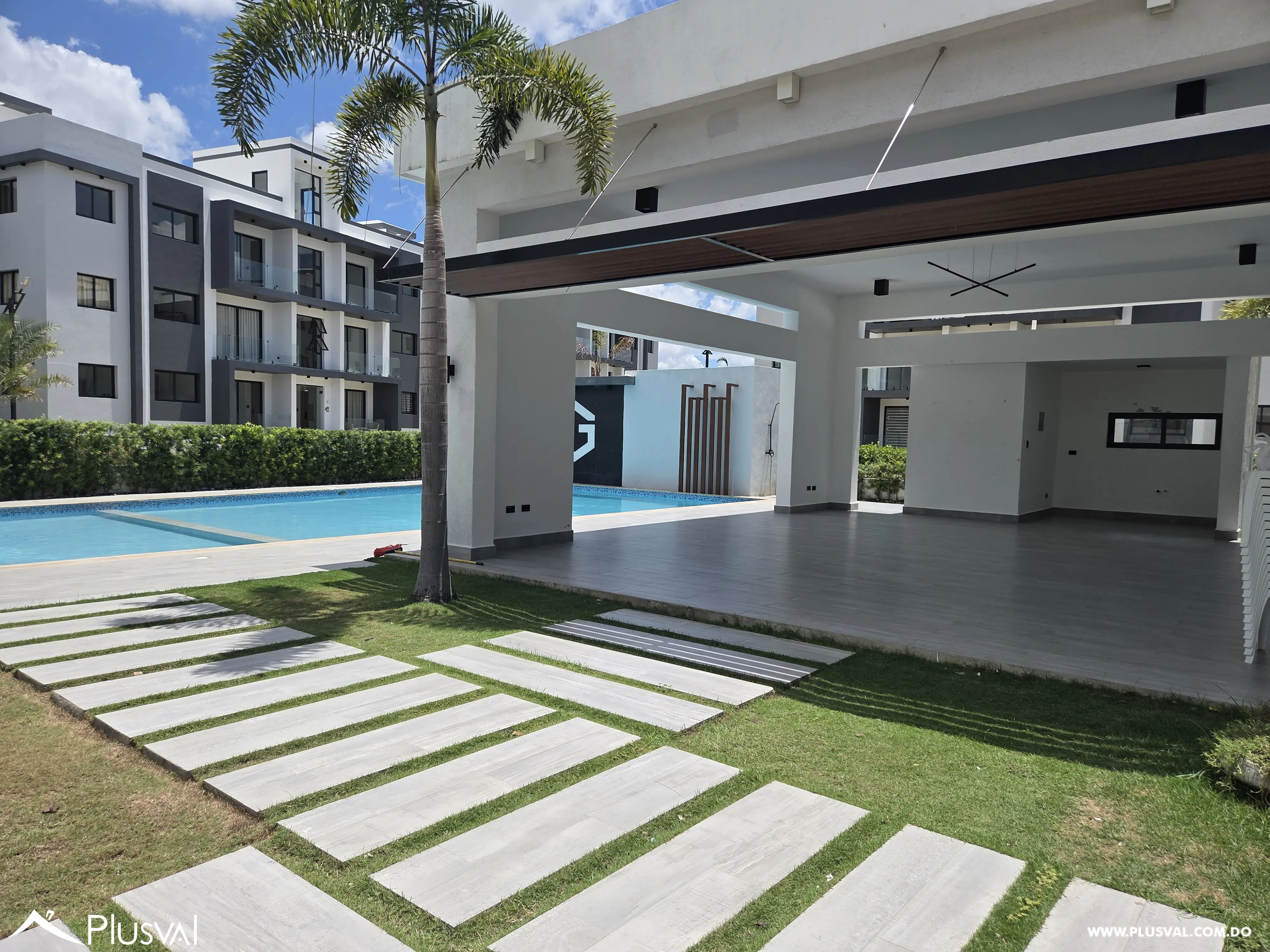 Proyecto de Apartamentos  en Juan Lopez Moca con Amenidades de Lujo 524191