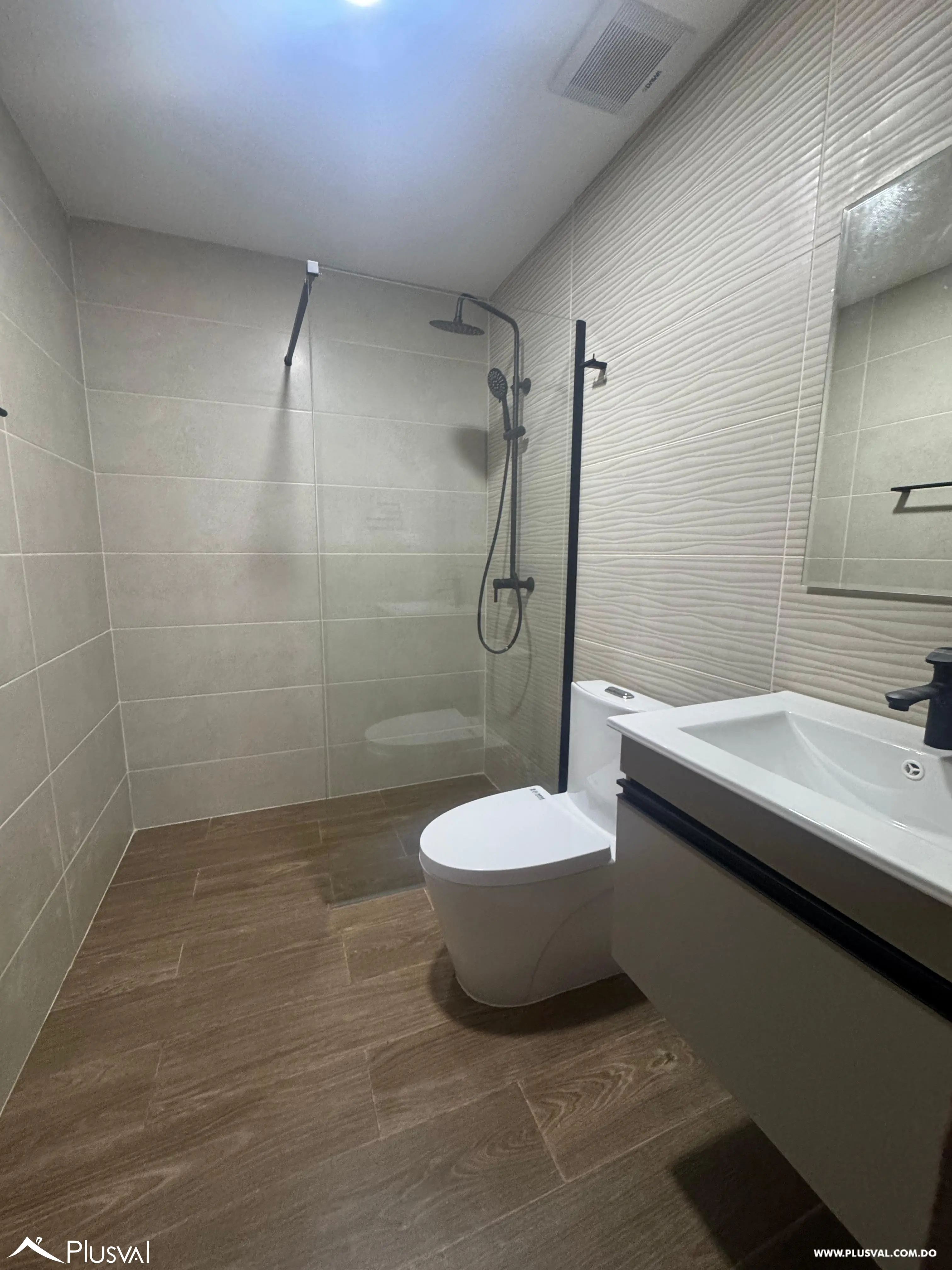 Alquiler de apartamento de 1 habitación y 2 baños en torre de lujo de Evaristo 489677