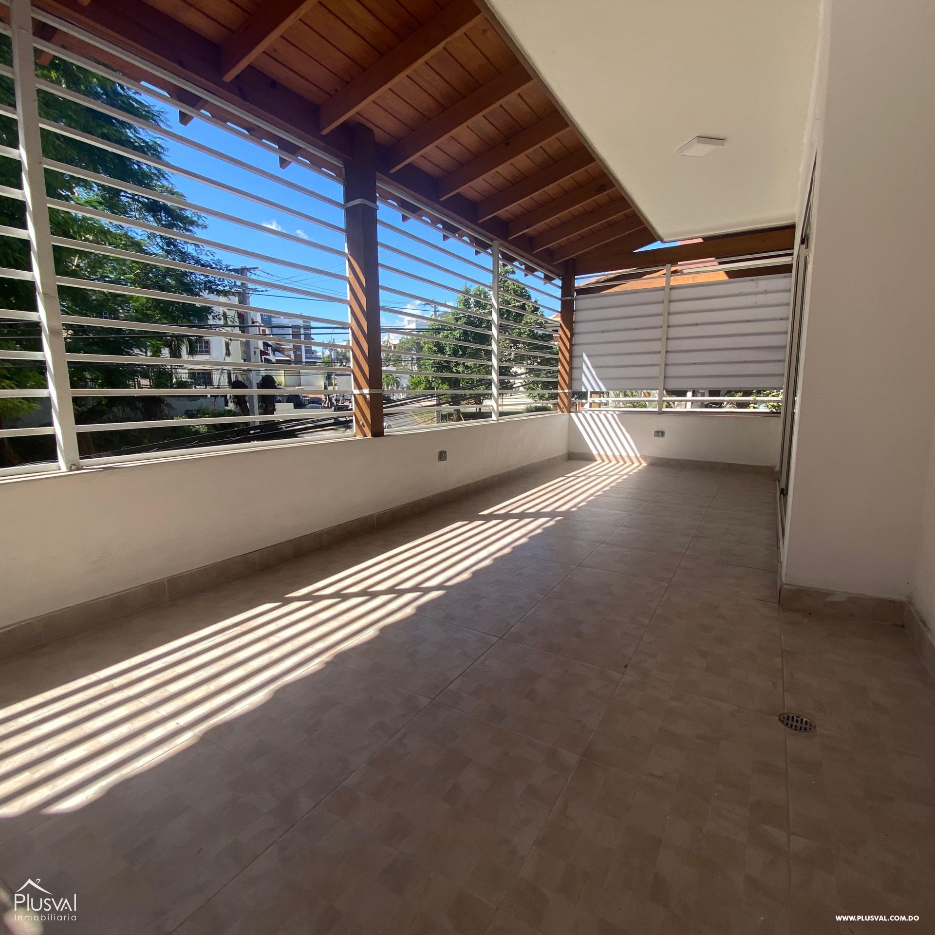 Apartamento de 3 habitaciones en Colinas de los Ríos 351789
