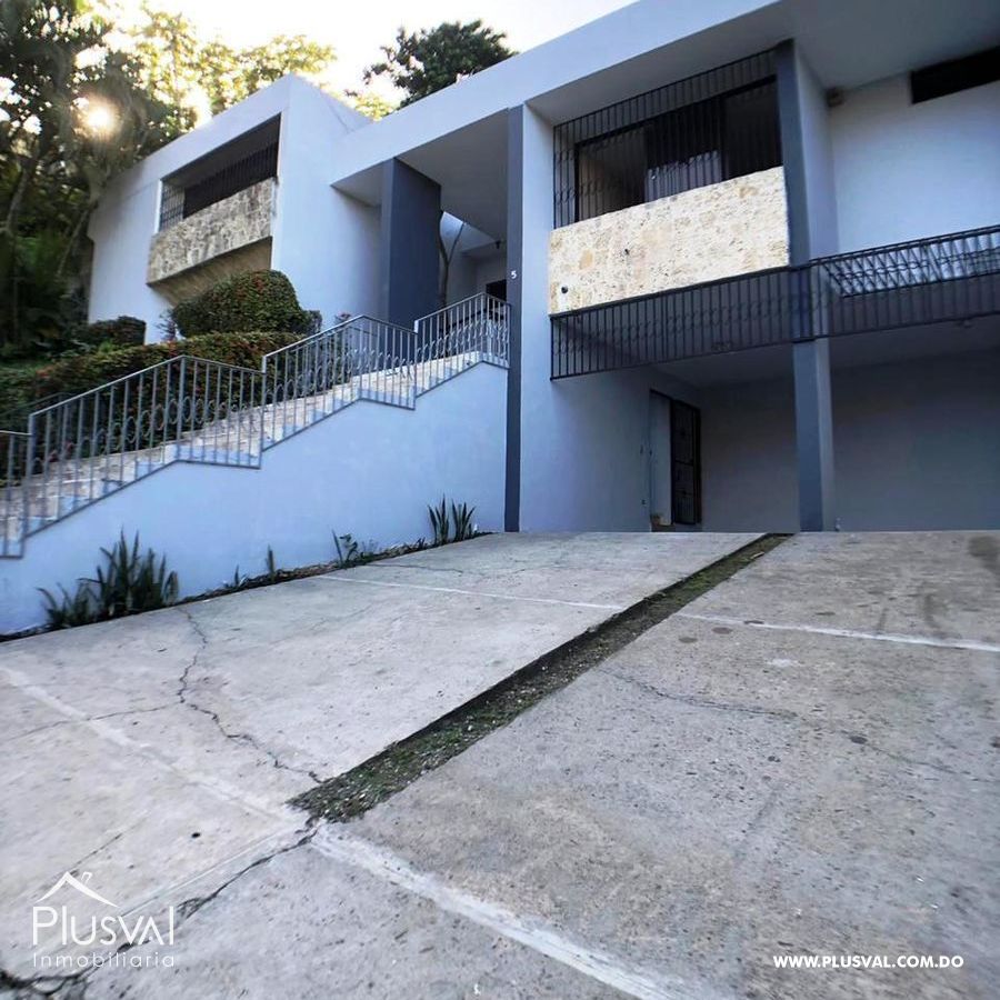 Amplia Casa en Arroyo Hondo II 443374