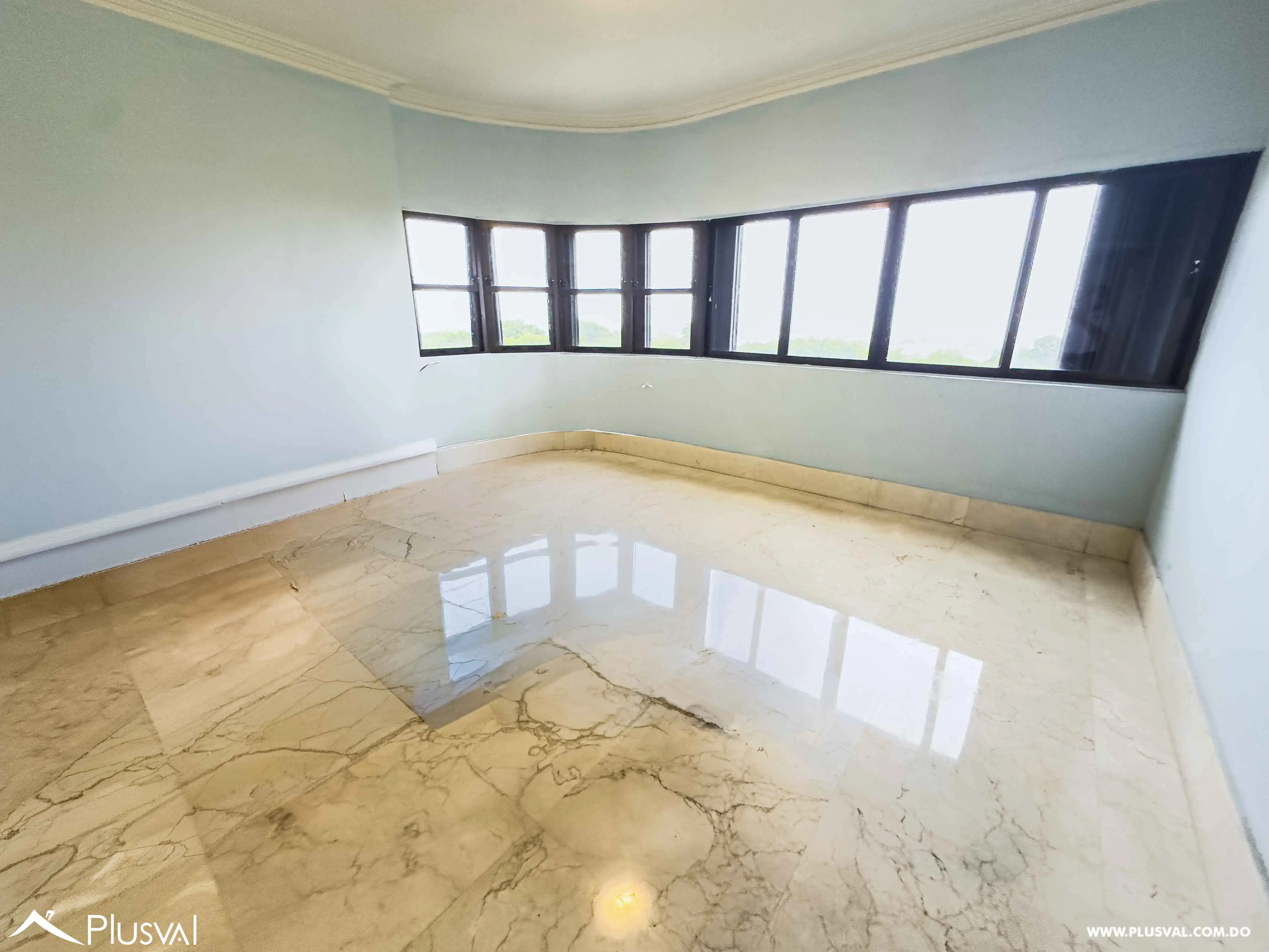 Lujoso apartamento clásico en venta en la Anacaona 497221