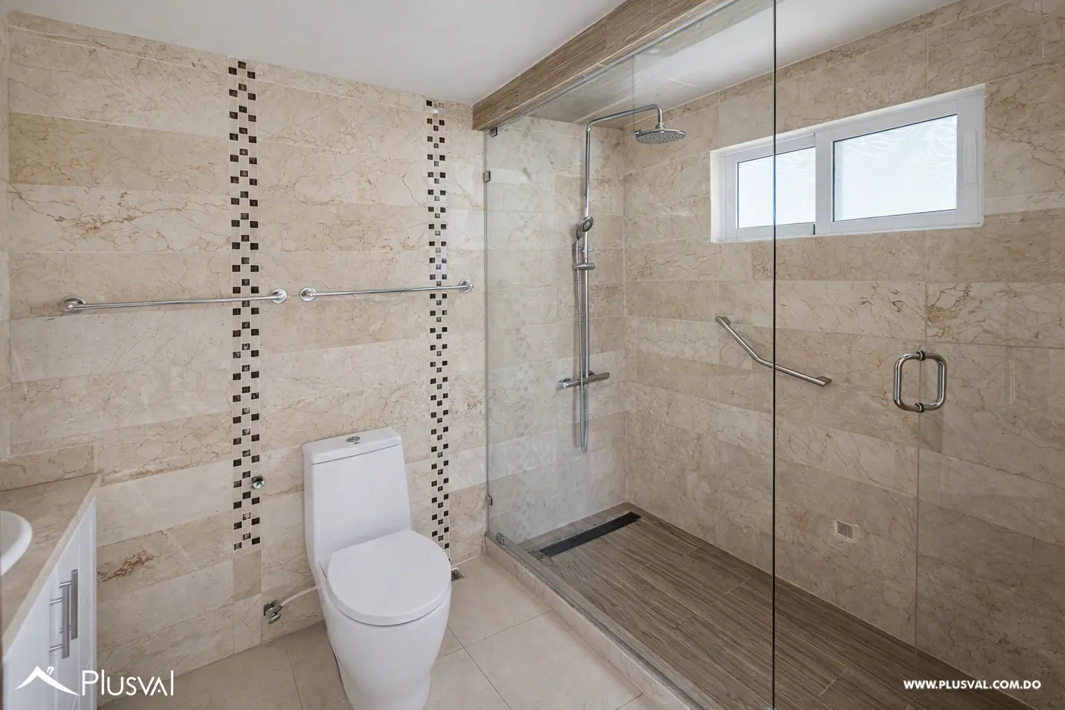 Apartamento exclusivo de 275 m² con estudio y acabados en mármol Evaristo Morales 529293