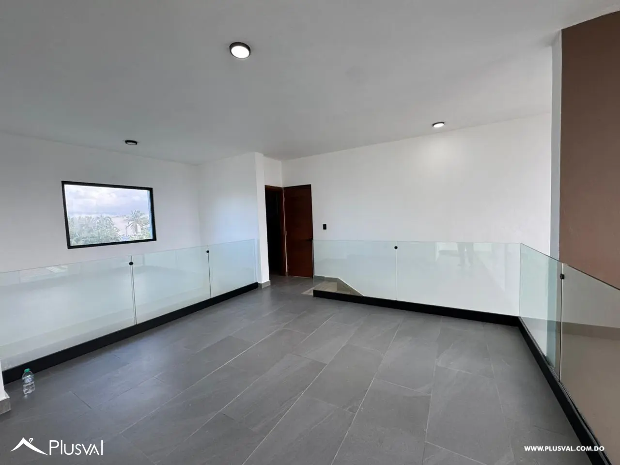 Apartamento tipo penthouse con terrazas y espacios a doble altura en Cabarete 487560