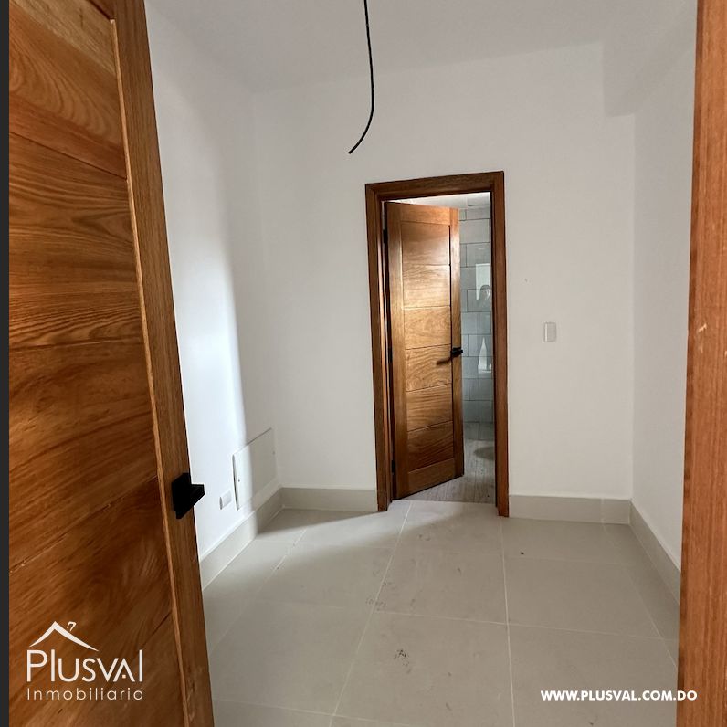 Apartamento en venta en Serralles | 1 habitación, línea blanca y aire central – Santo Domingo 370288