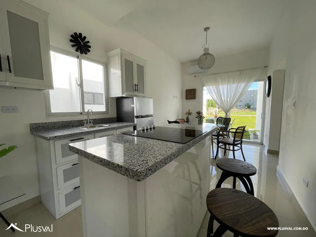 Casas de dos niveles en proyecto cerrado en Boca Chica, modelo Prestige 524846