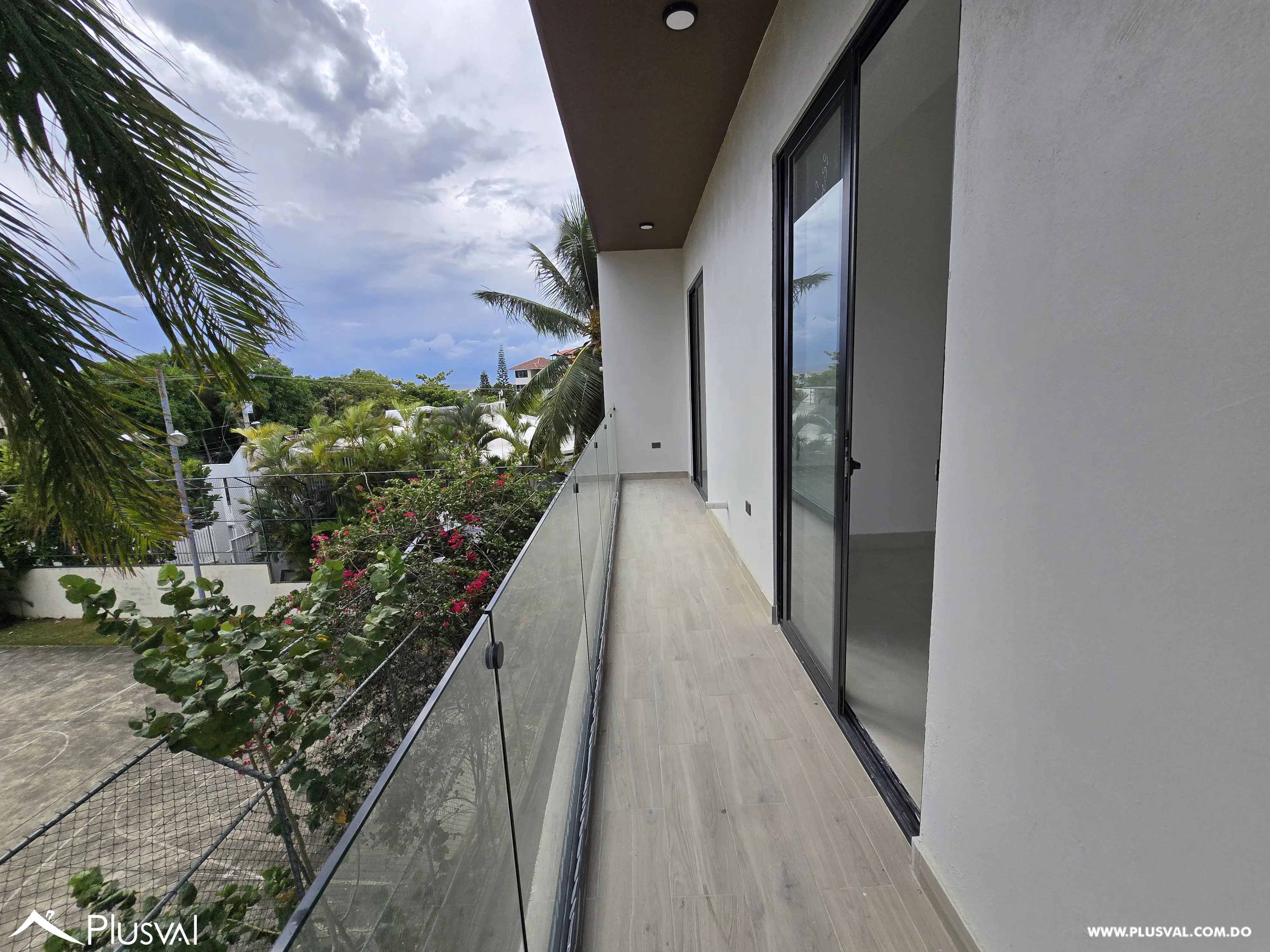 Apartamento en Venta Con terraza, Vistas Despejadas y Diseño Moderno 528414