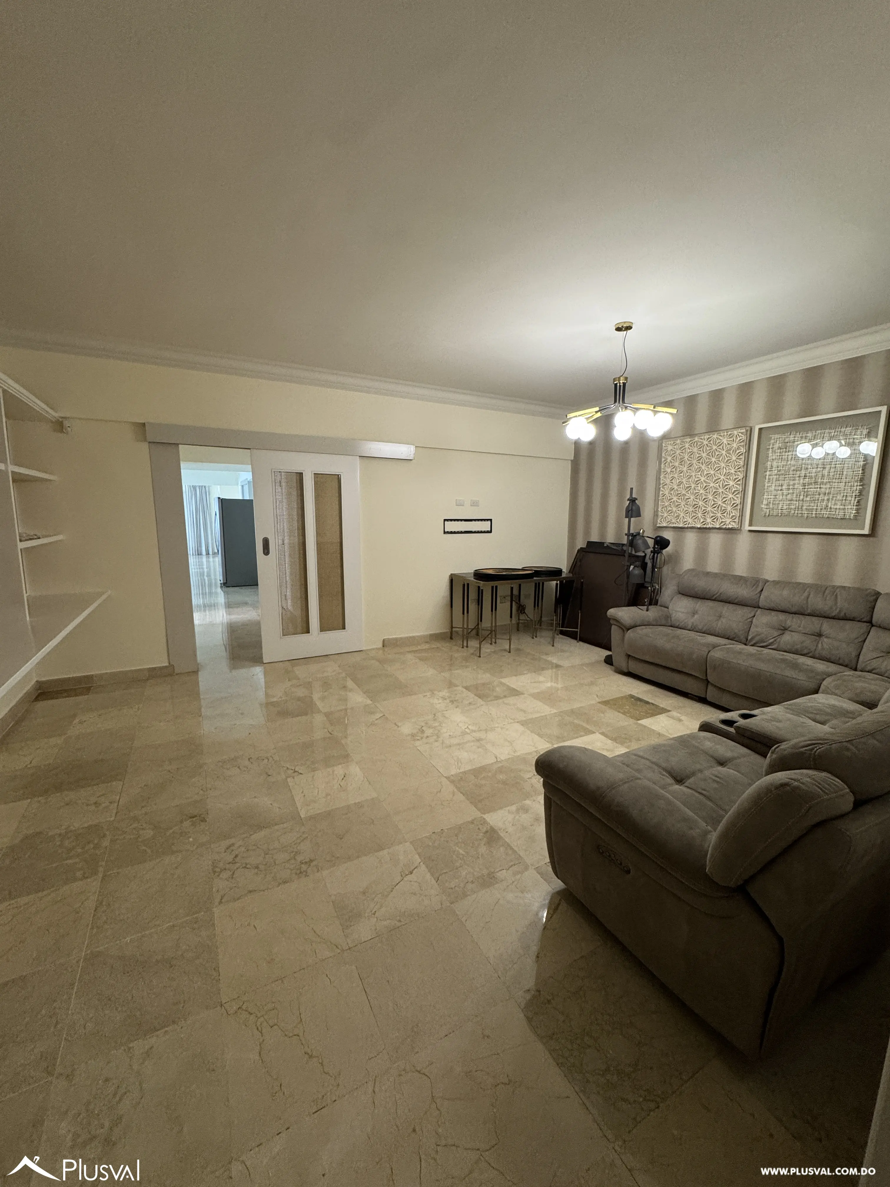 Apartamento en alquiler en Piantini de 3 habitaciones mas estudio 452307