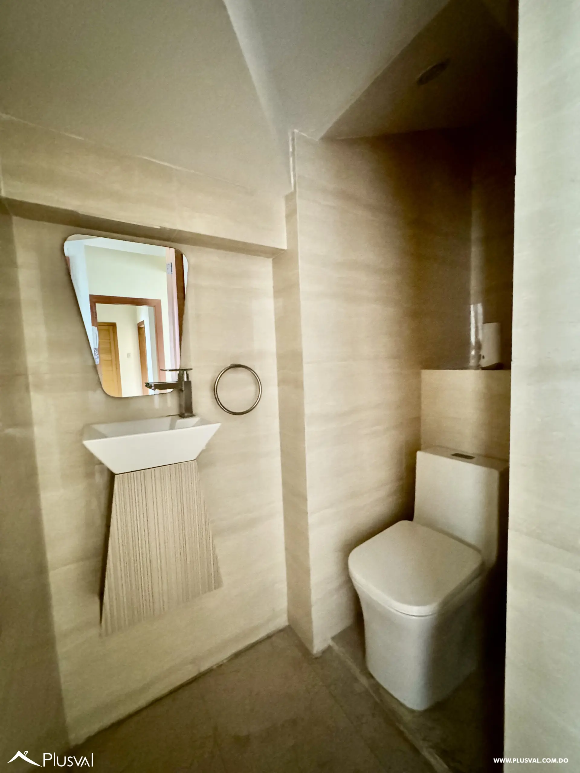Vendo Amplio y Maravilloso Apartamento PH,  en una de las Zonas mas Exclusivas de La Esperilla 490634