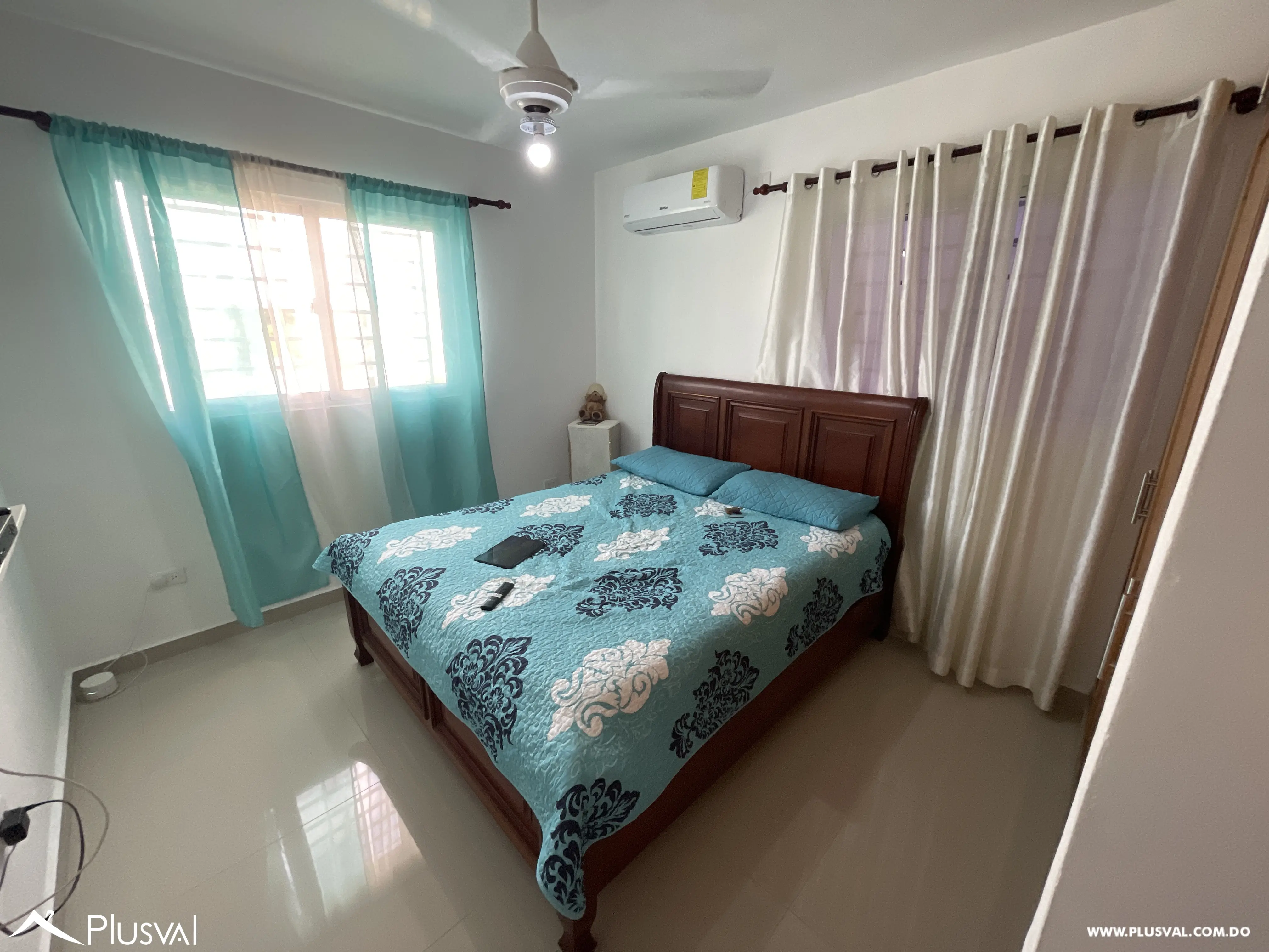 Amplio apartamento en venta en Av. República de Colombia 486706