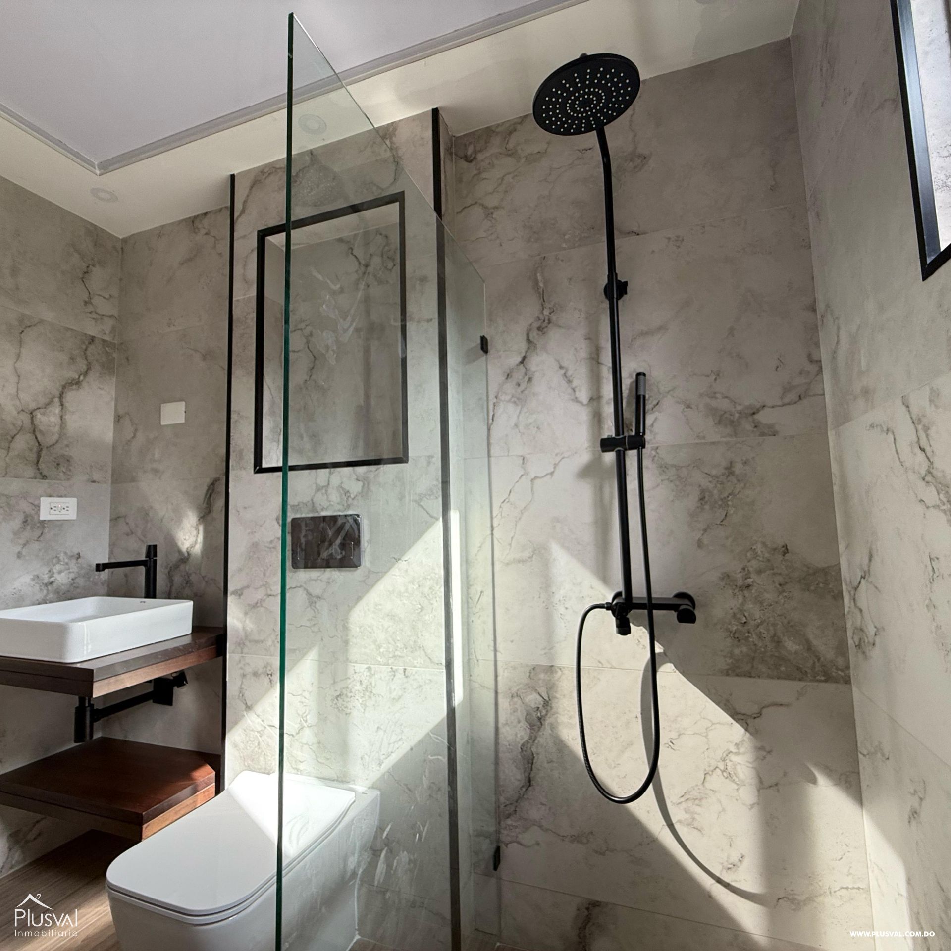 Apartamentos en torre moderna en La Moraleja 418979