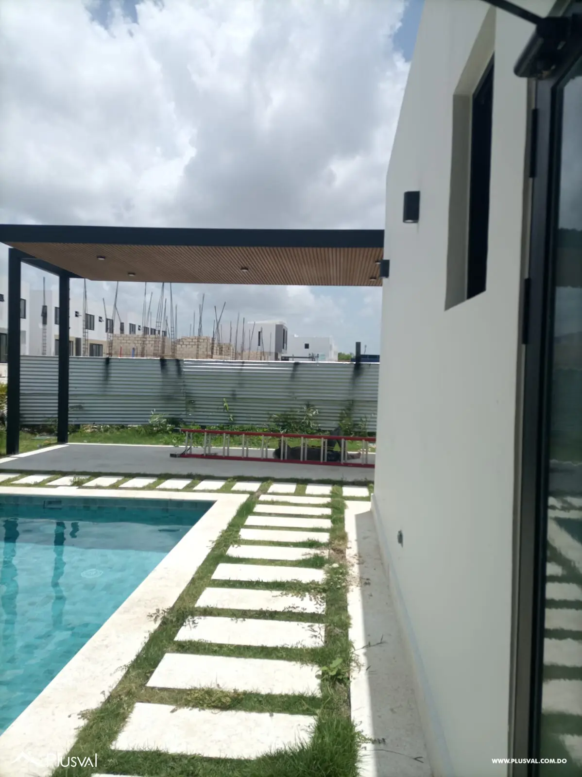 Propiedad en Venta de 3 Habitaciones en Calle Guayacán, Vista Cana 532774