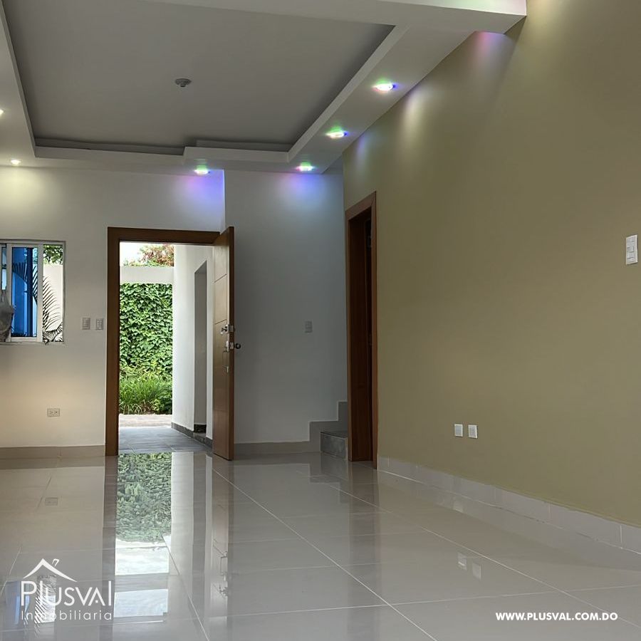 Casa exclusiva y de lujo de dos niveles en Brisa Oriental 413415