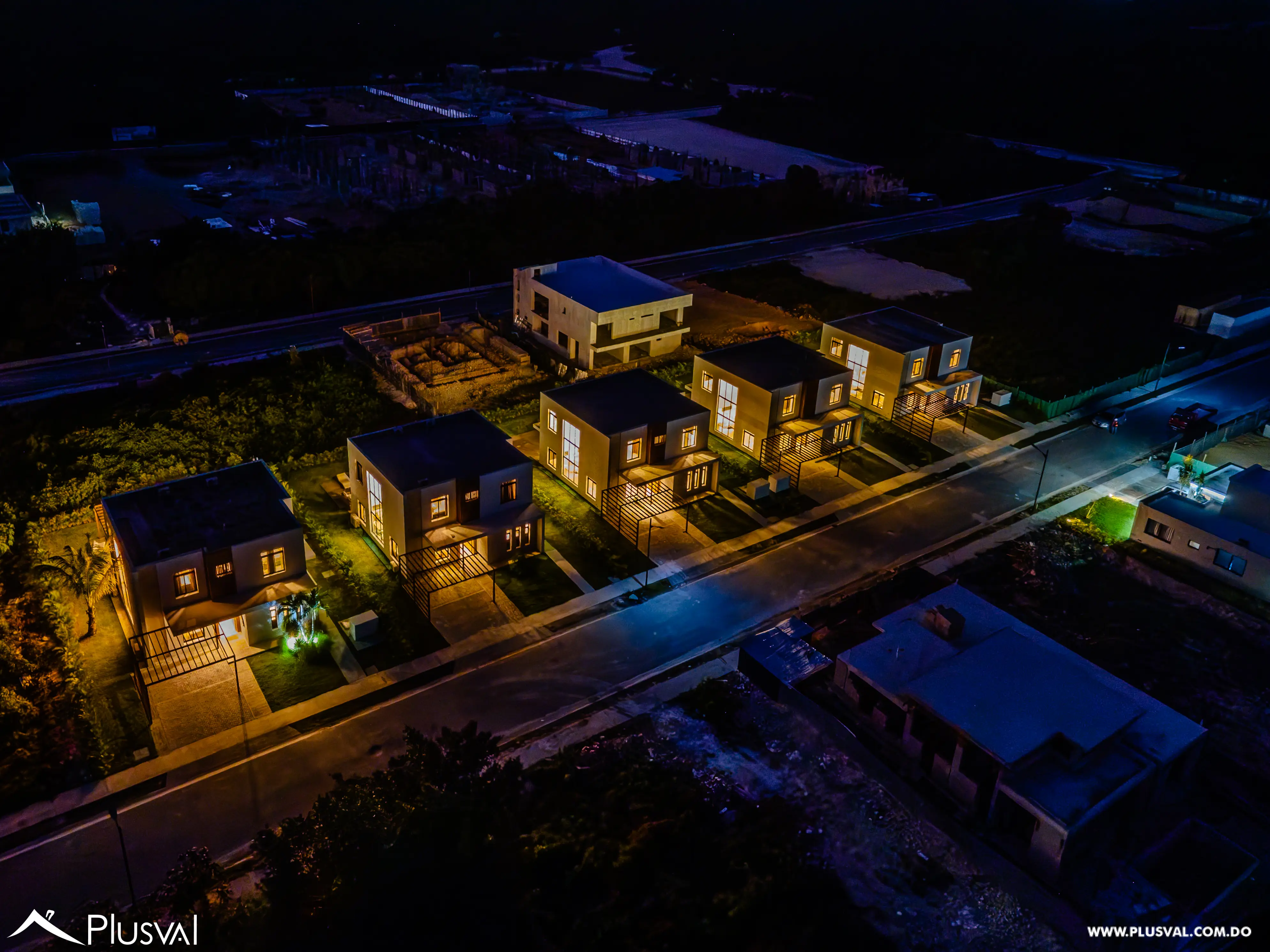 Villas de 4 Habitaciones en Venta en Vista Cana, Punta Cana 515877