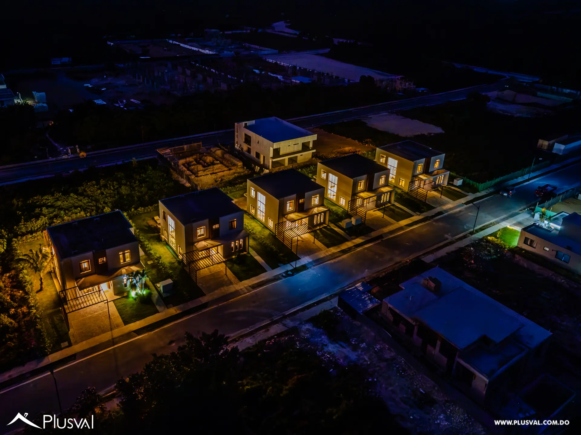 Villas de 4 Habitaciones en Venta en Vista Cana, Punta Cana 515877