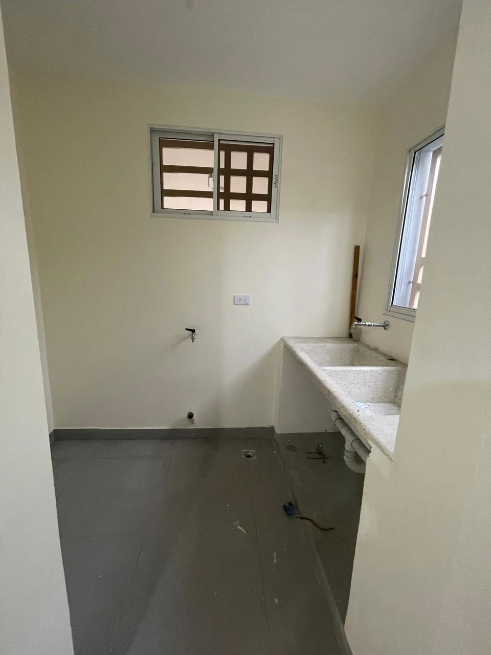 Edificio Residencial de Inversión en Bonao con 10 Apartamento y Oficina Administrativa. 445026