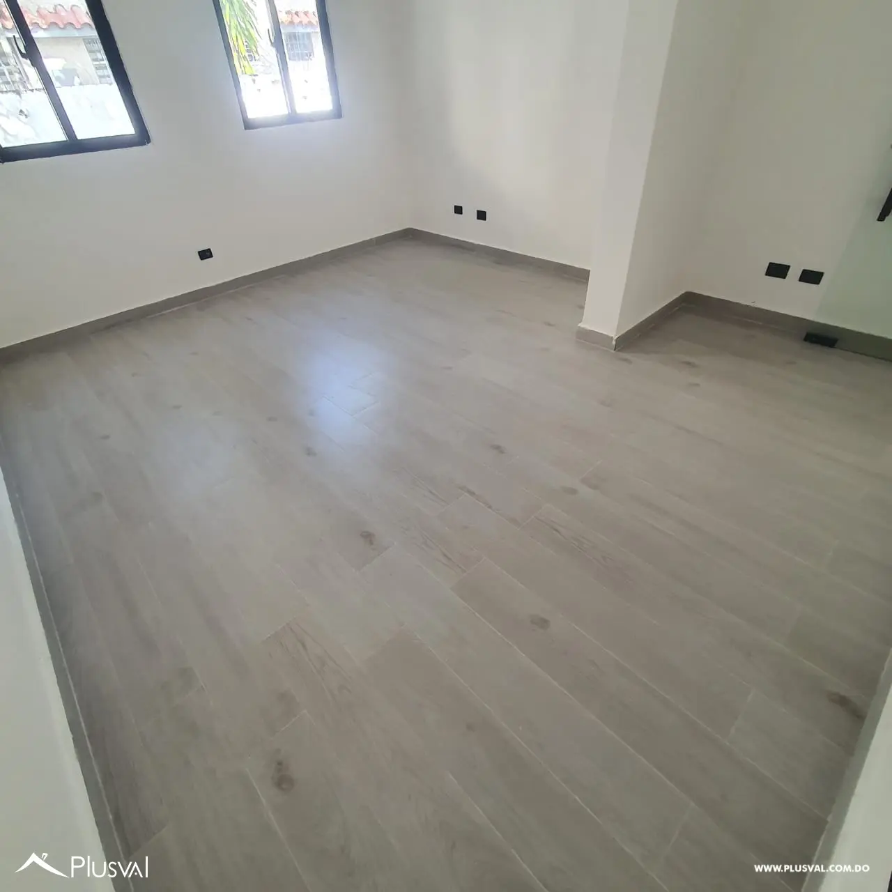 Se Alquila Local Nuevo en Zona universitaria 461544